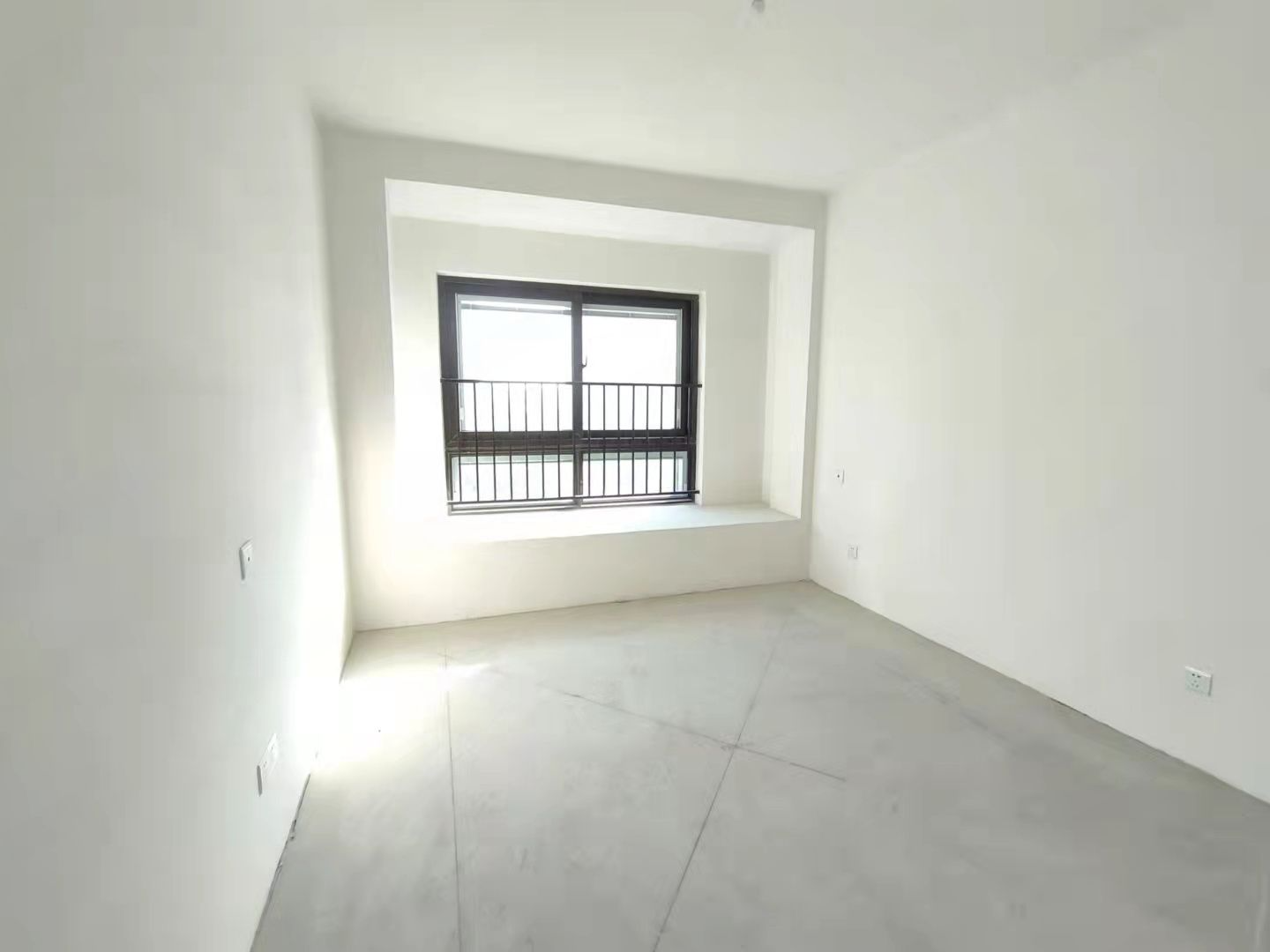 中南珑悦 3室2厅2卫 115m&sup2;