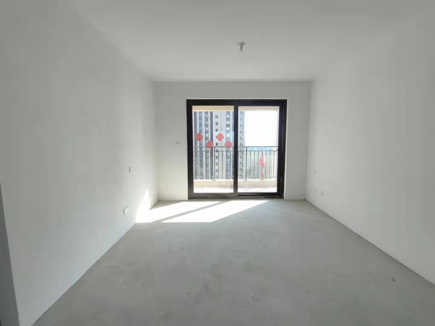 中南珑悦 3室2厅1卫 115m&sup2;