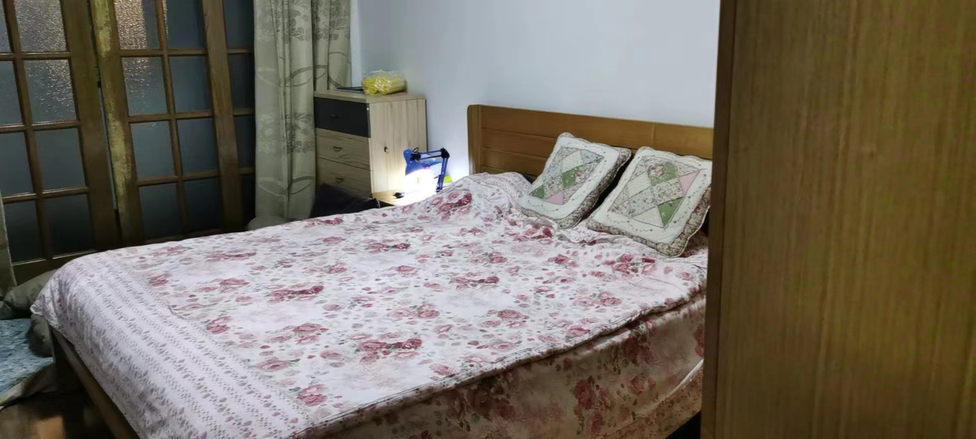 华侨花苑 3室2厅2卫 145m&sup2;