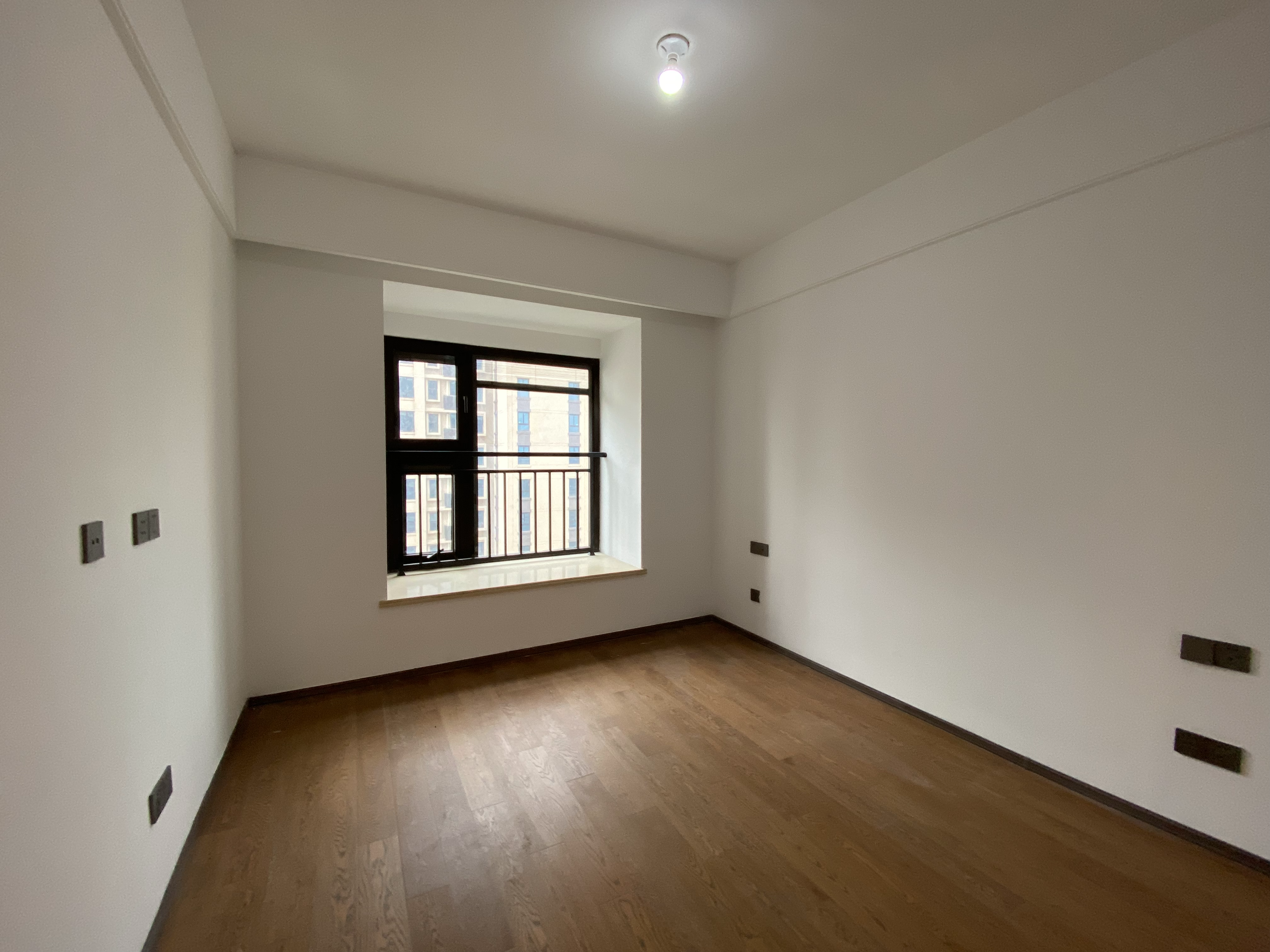春风南岸西园 3室2厅1卫 96m&sup2;