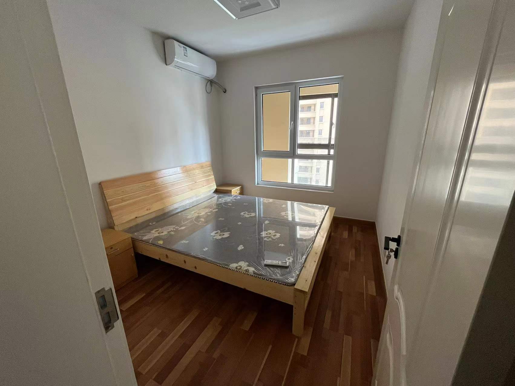 世茂九龙庭 3室2厅2卫 125m&sup2;