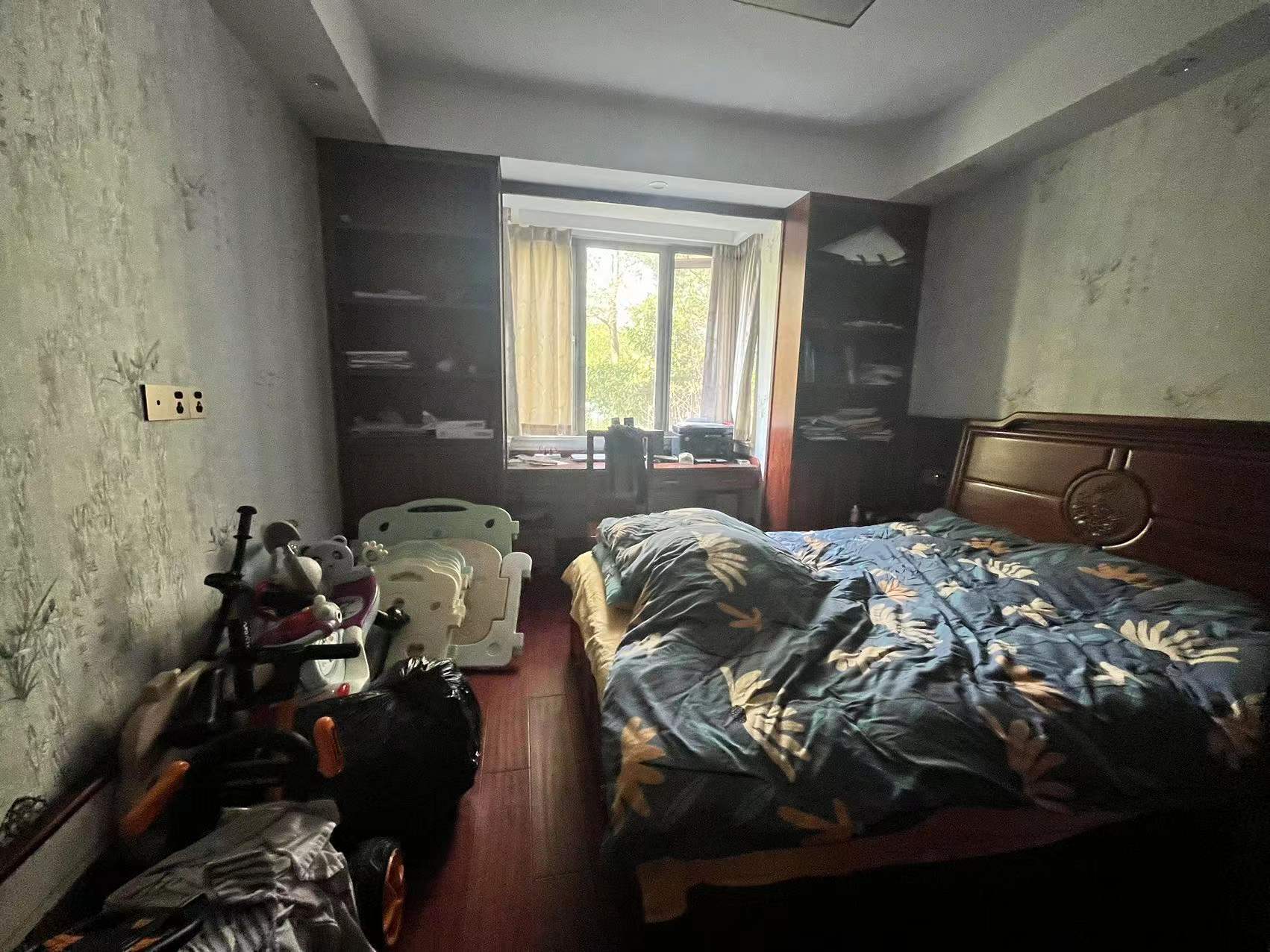 优山美地花园南区 3室2厅2卫 140m&sup2;
