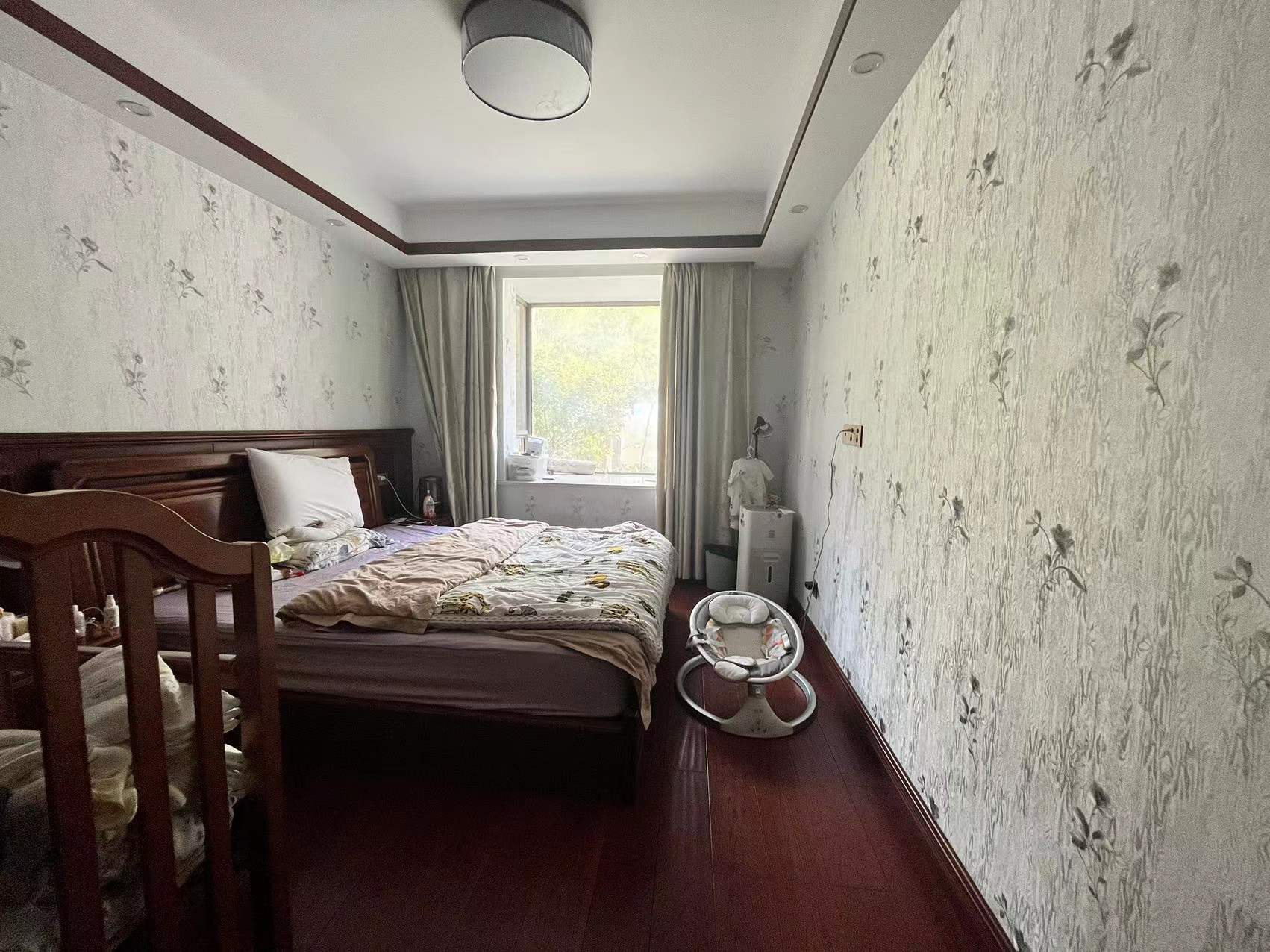 优山美地花园南区 3室2厅2卫 140m&sup2;