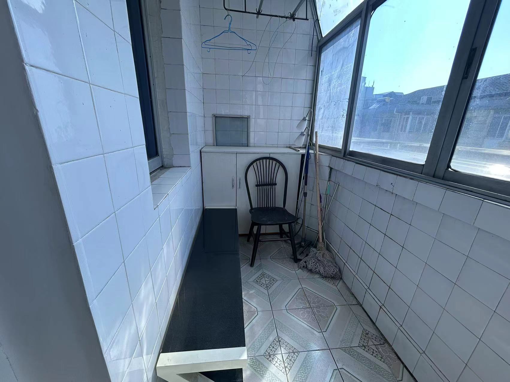 白家园 2室1厅1卫 63m&sup2;