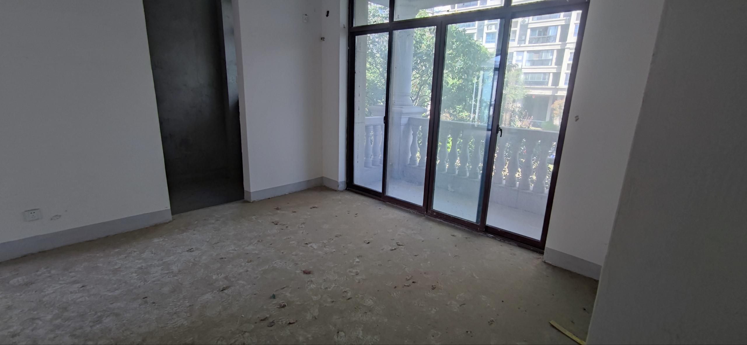 碧桂园(南通经济技术开发区) 4室2厅3卫 258.09m&sup2;