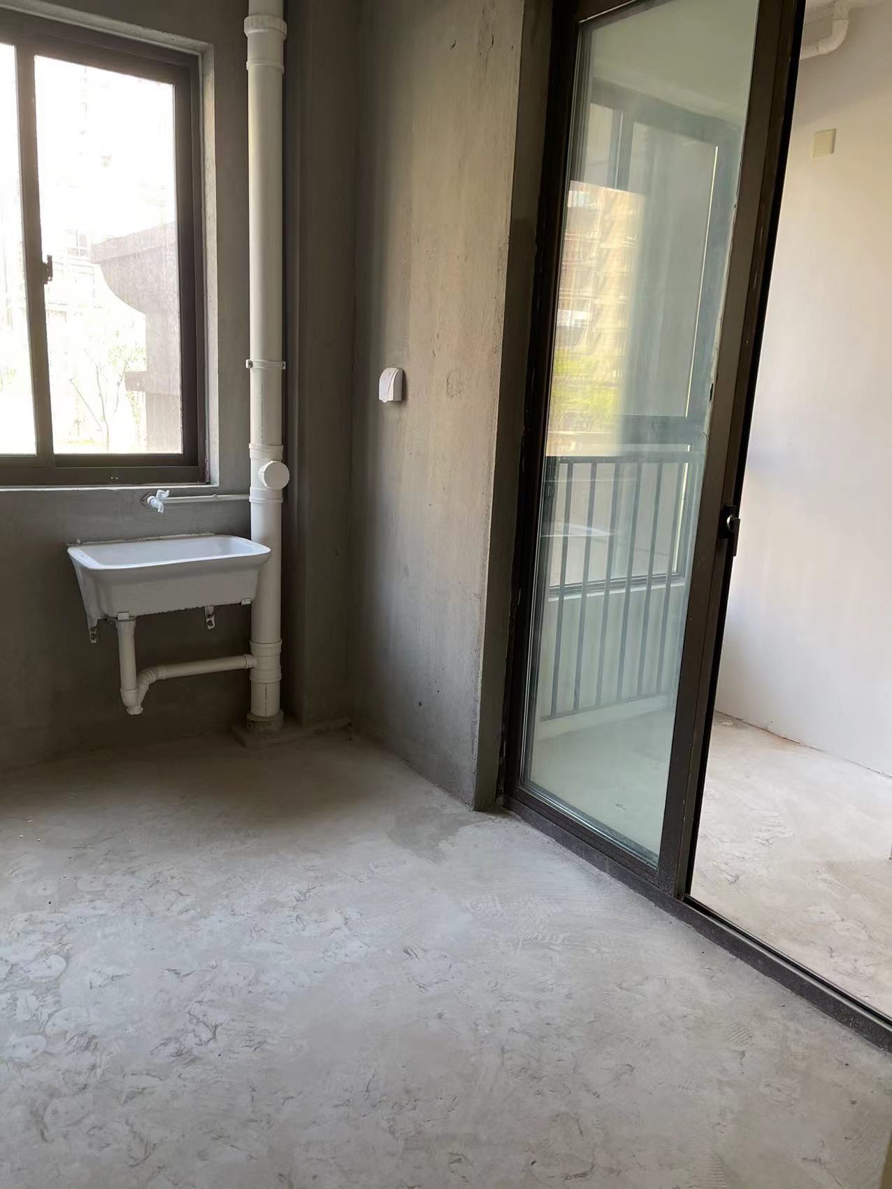 同和嘉苑东区 3室1厅1卫 121m&sup2;