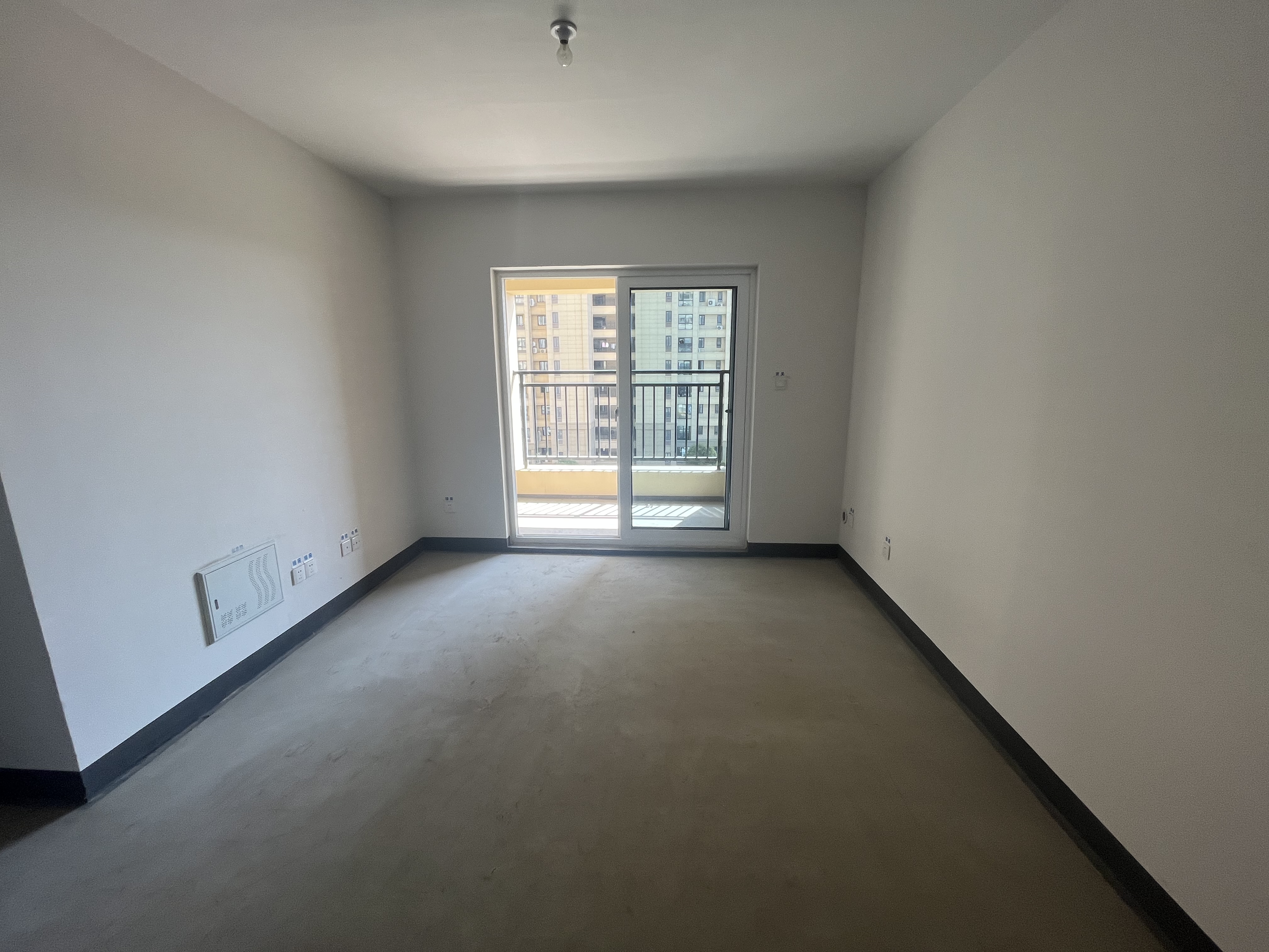 世茂新界 3室2厅1卫 90.5m&sup2;