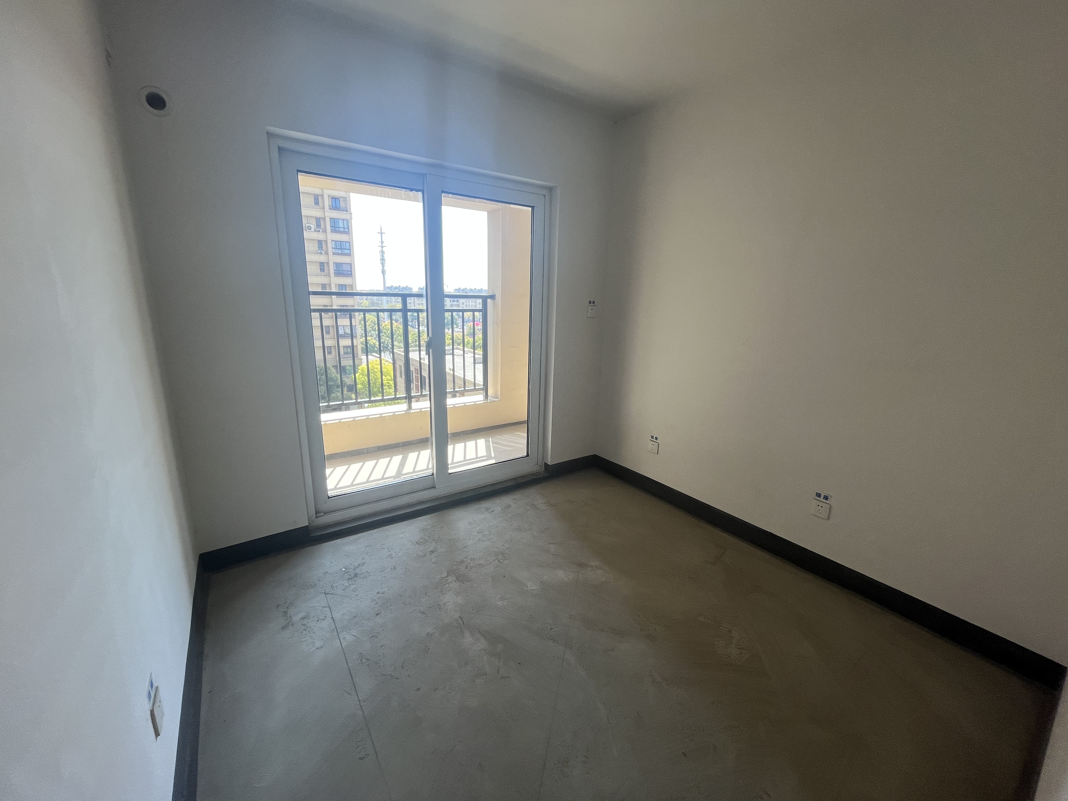 世茂新界 3室2厅1卫 90.5m&sup2;