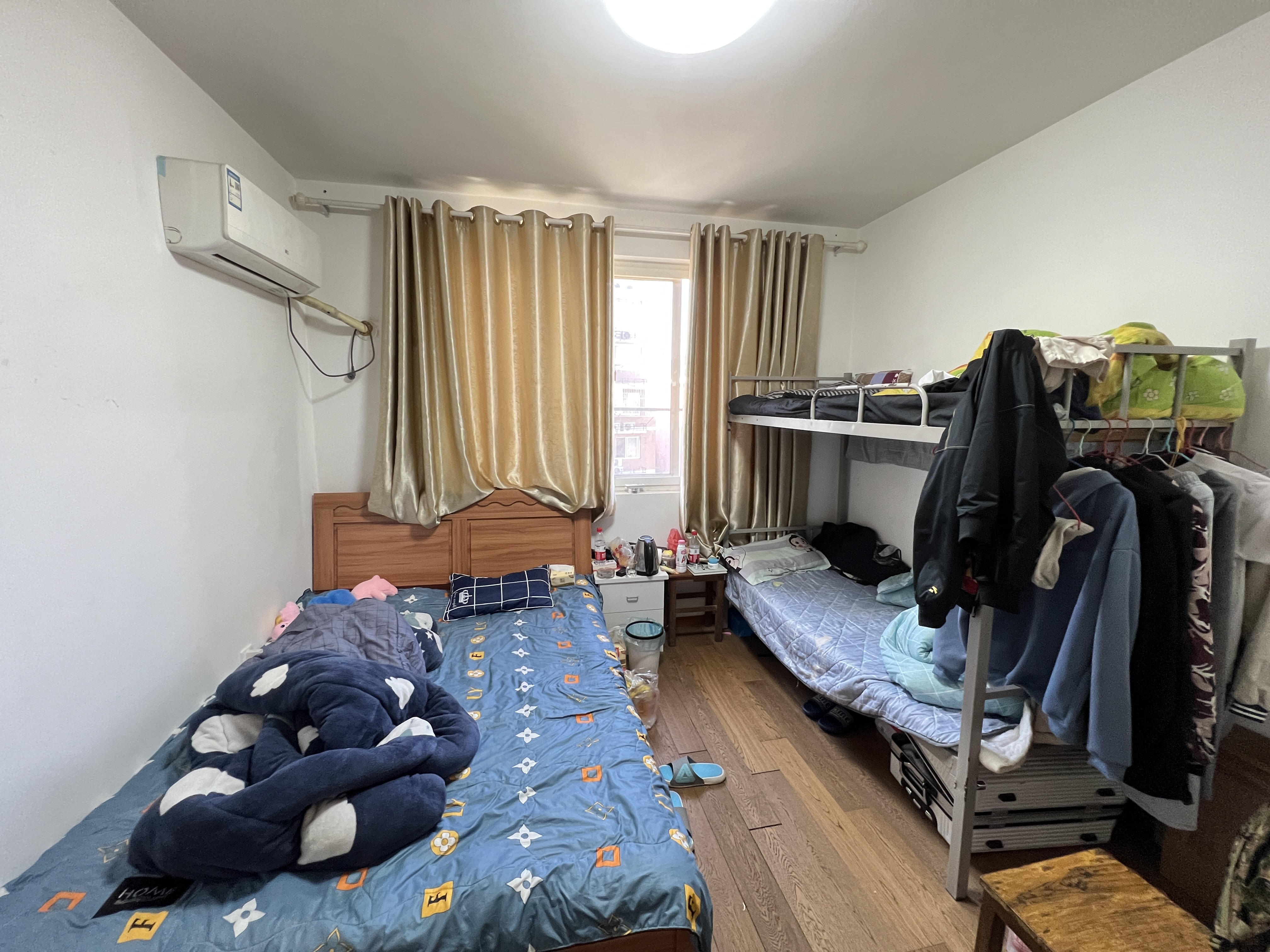 五山新苑 3室2厅1卫 118.00m&sup2;