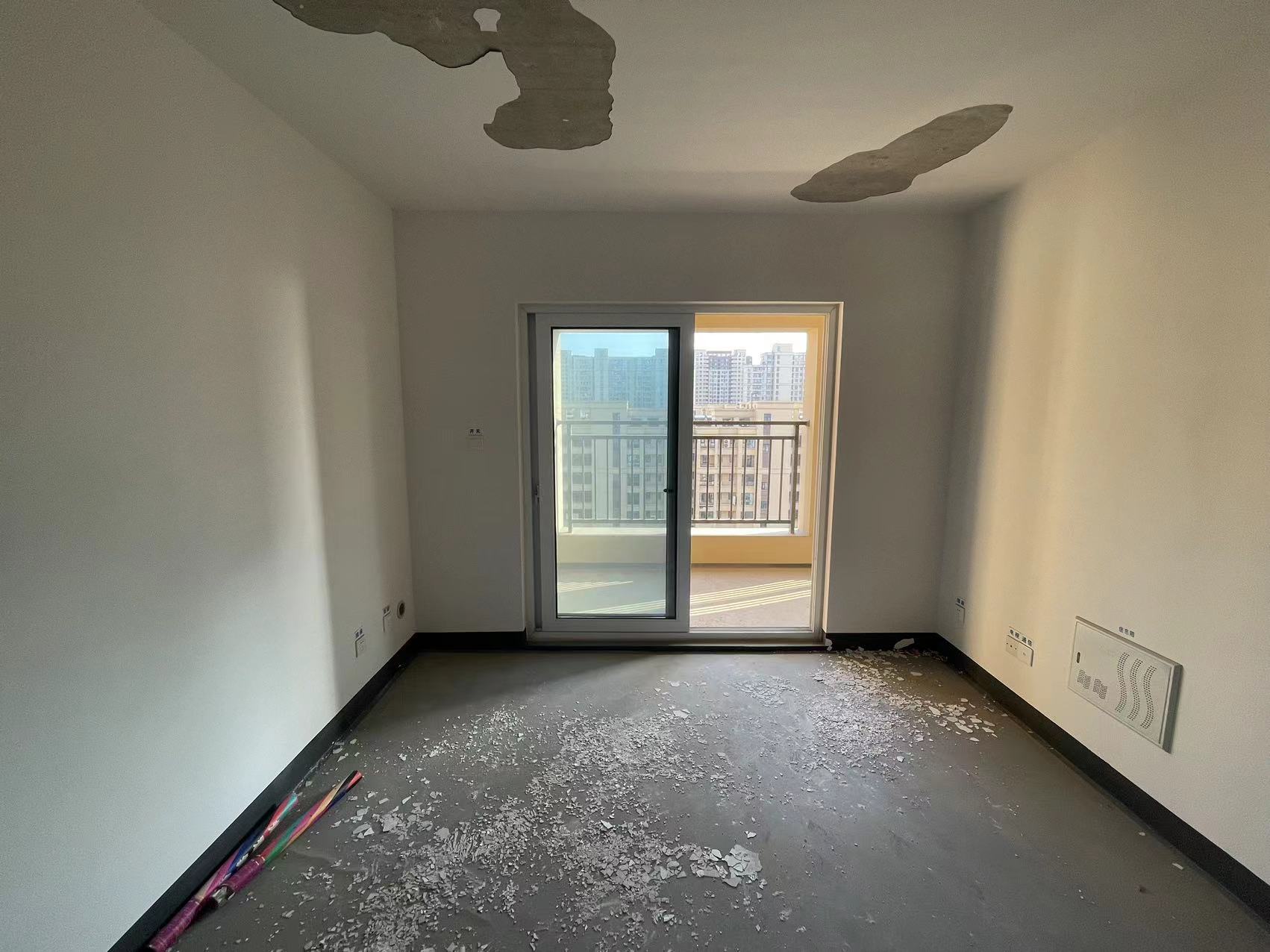 世茂新界 3室2厅1卫 91m&sup2;