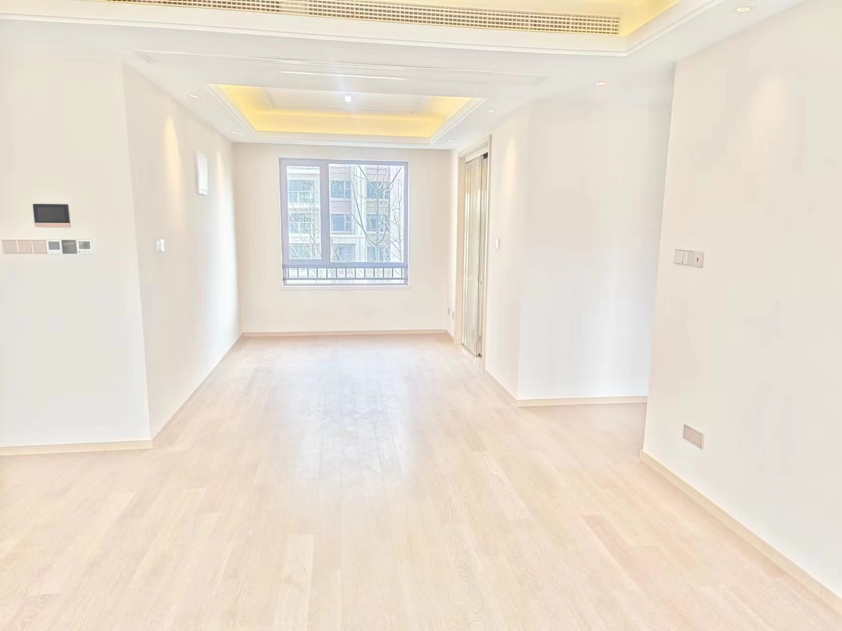星湖泮 4室2厅2卫 142m²