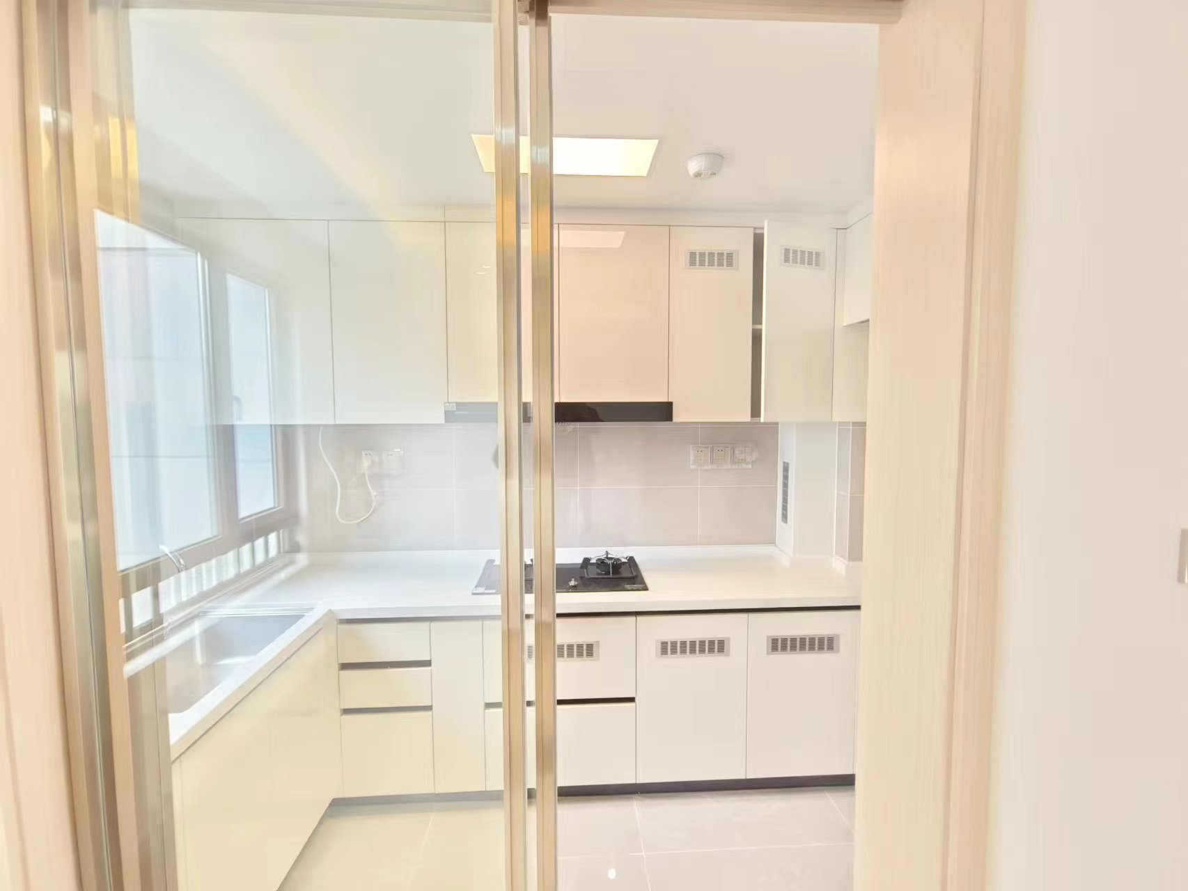 星湖泮 4室2厅2卫 142m&sup2;