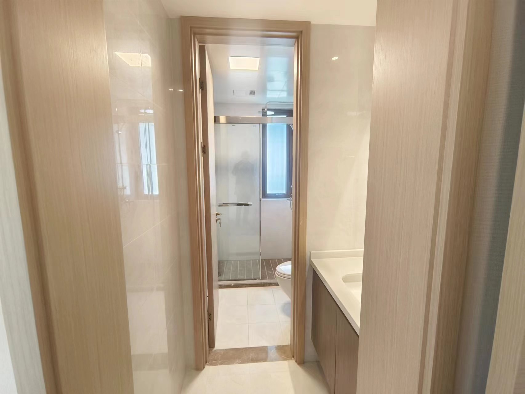 星湖泮 4室2厅2卫 142m&sup2;