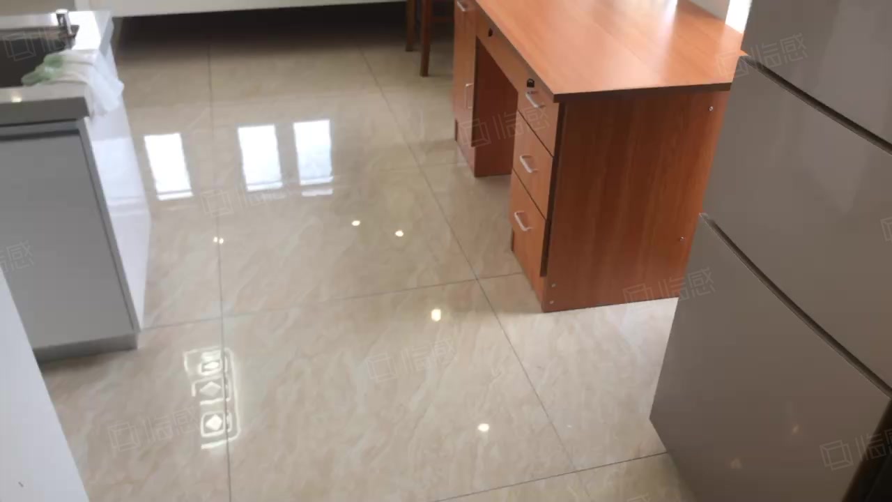 正泰江岸水苑 2室1厅1卫 75m&sup2;