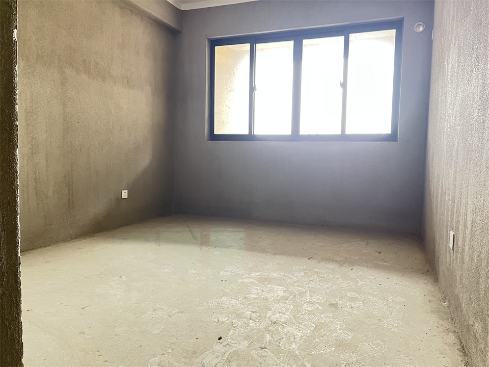 华强城 4室2厅2卫 145m&sup2;