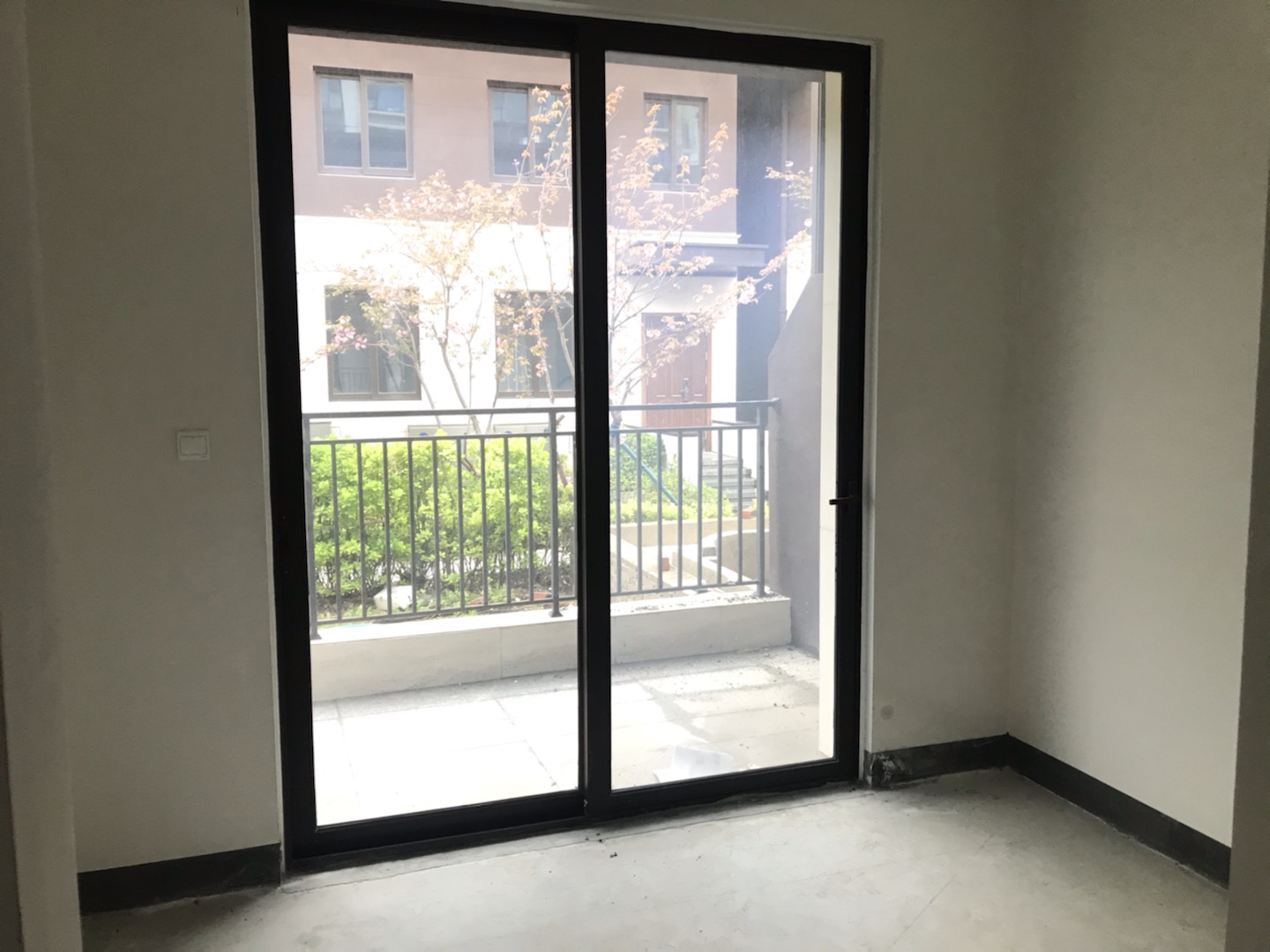 春风南岸西园 2室2厅3卫 138m&sup2;