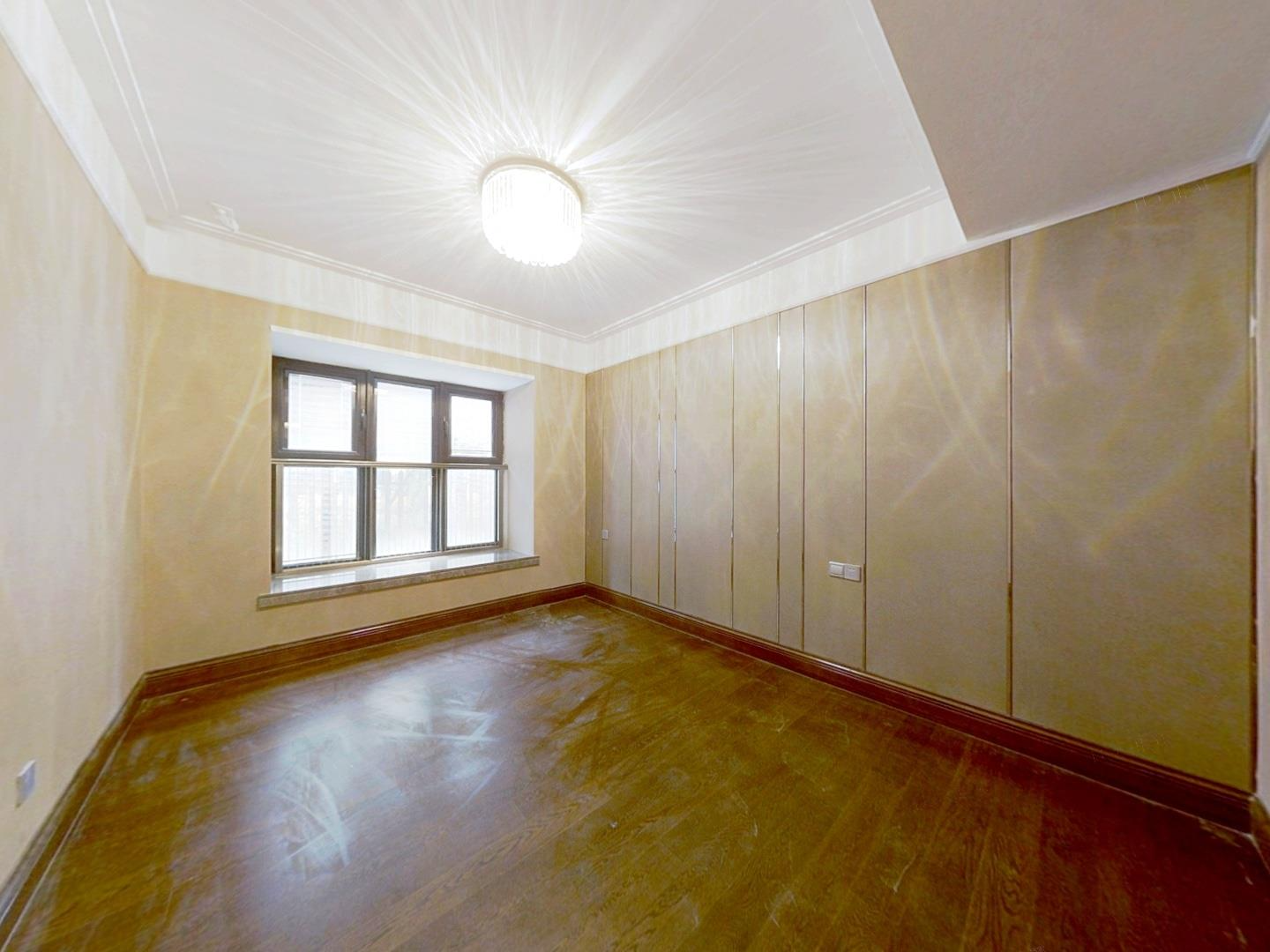 恒大御澜庭 3室2厅2卫 143m&sup2;