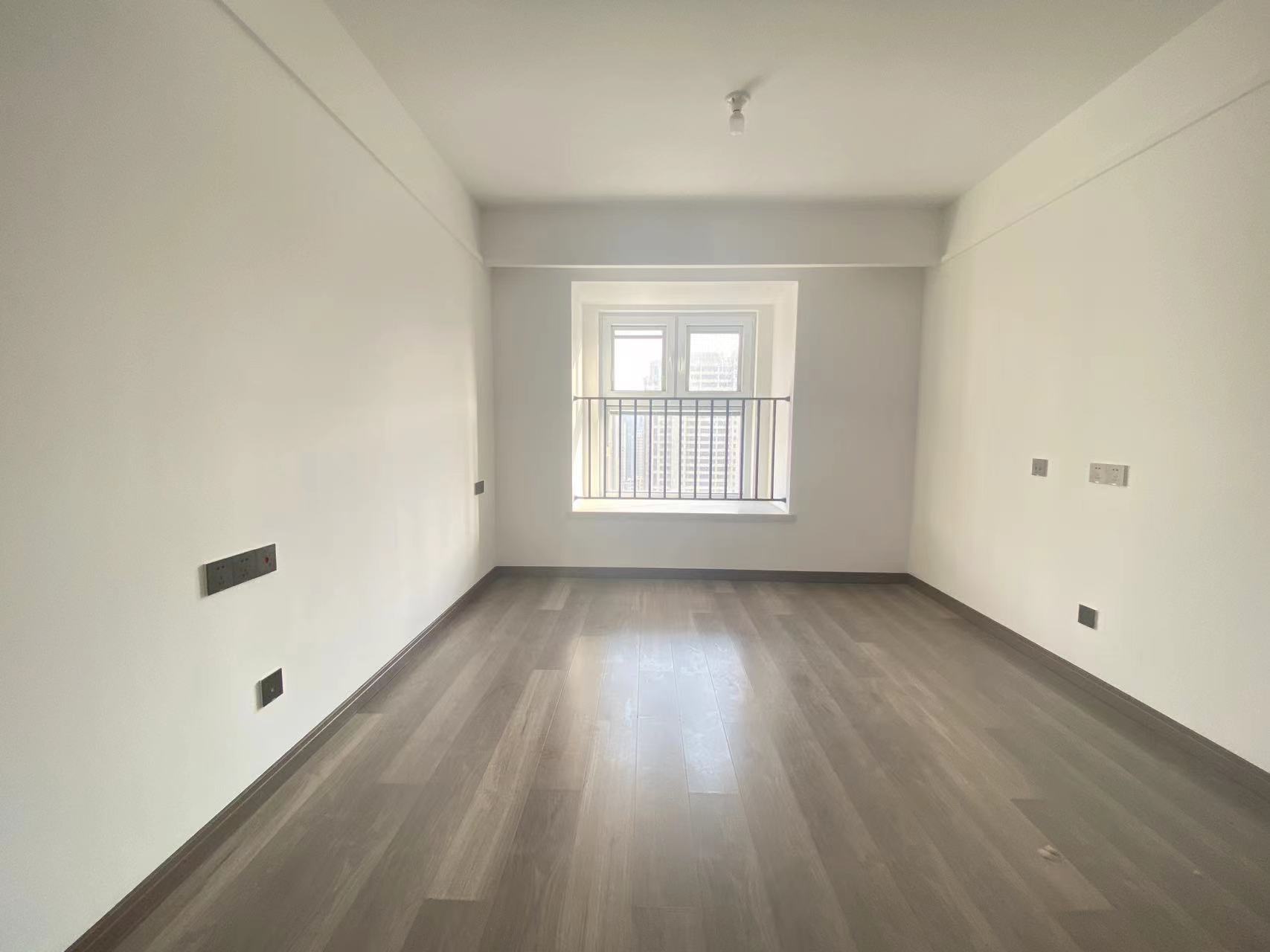 世茂云锦 3室2厅2卫 107m&sup2;