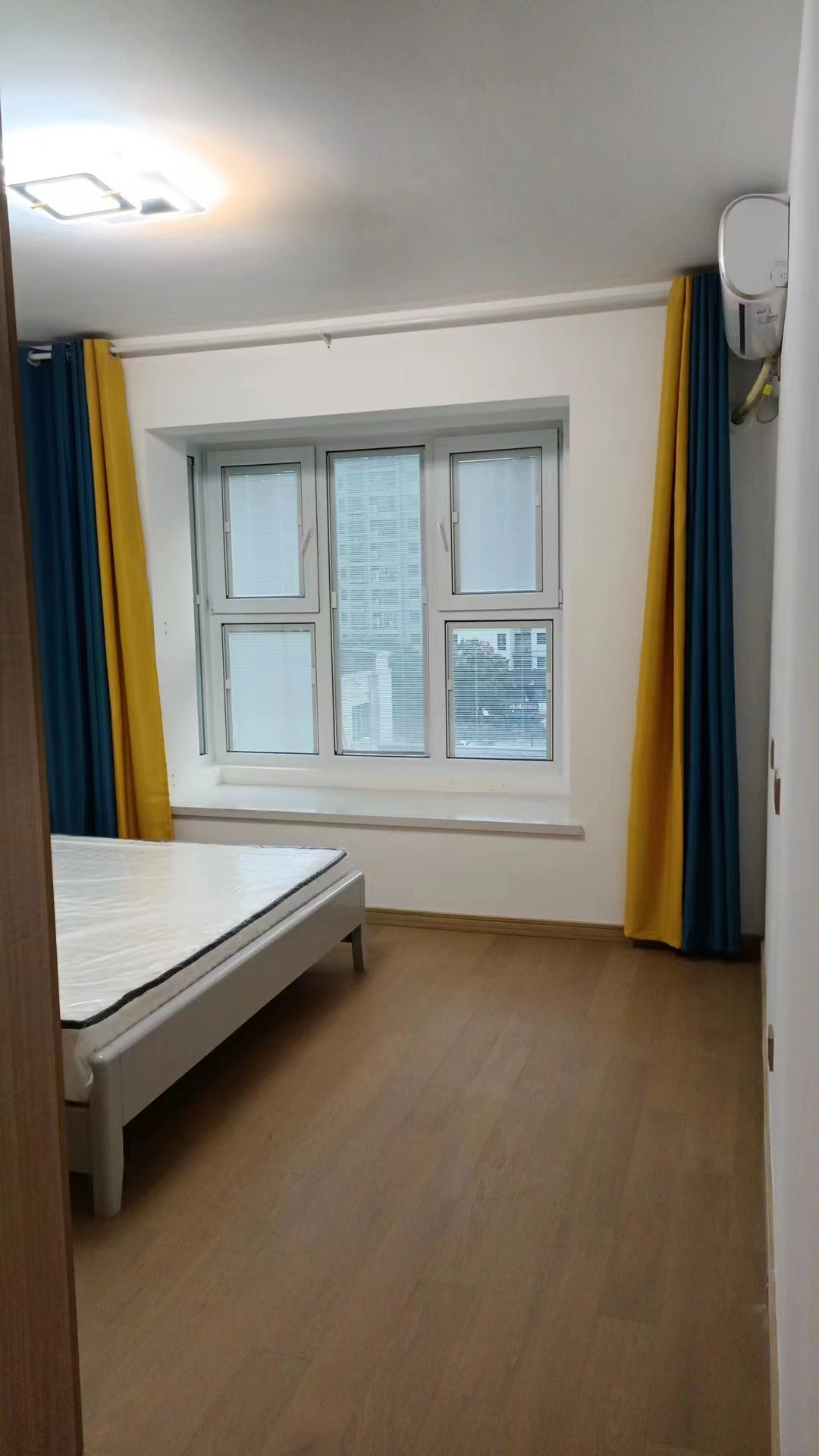 世茂九龙庭 3室2厅2卫 126m&sup2;
