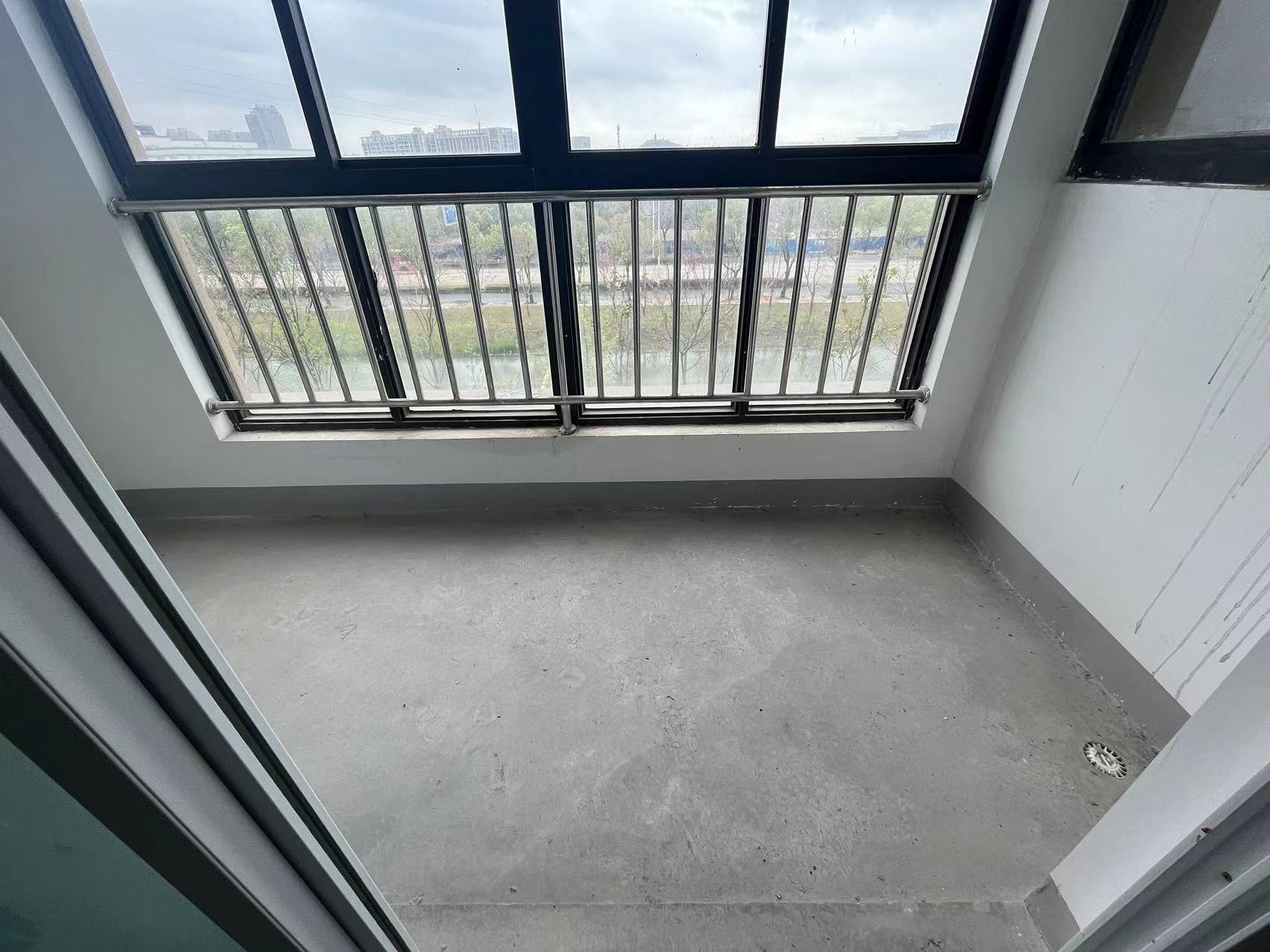 临江家园 2室1厅1卫 95m&sup2;