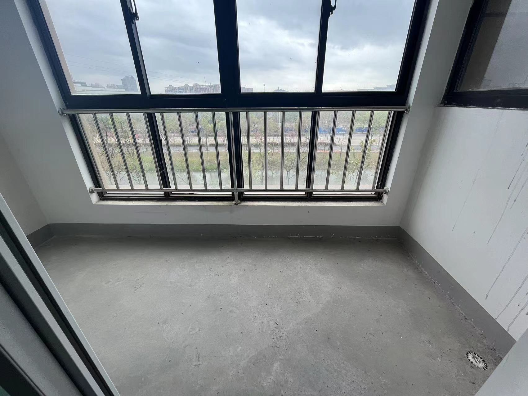 临江家园 2室1厅1卫 95m&sup2;