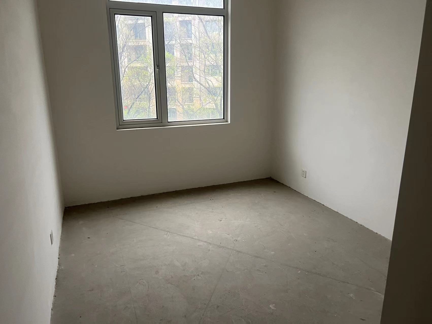 军山花园 5室2厅4卫 230m&sup2;