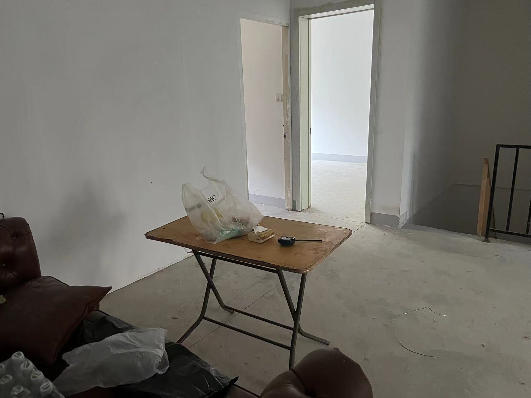 军山花园 3室2厅2卫 144.35m²