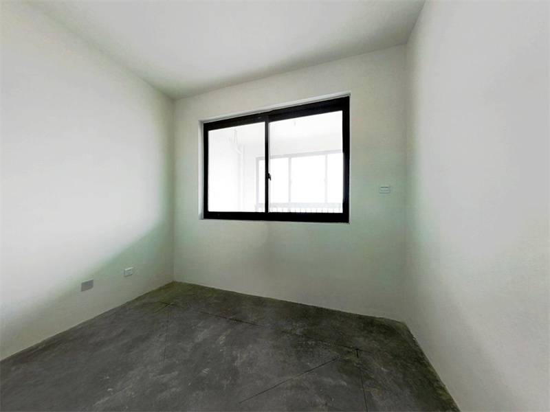 万濠山庄 3室2厅2卫 143m&sup2;
