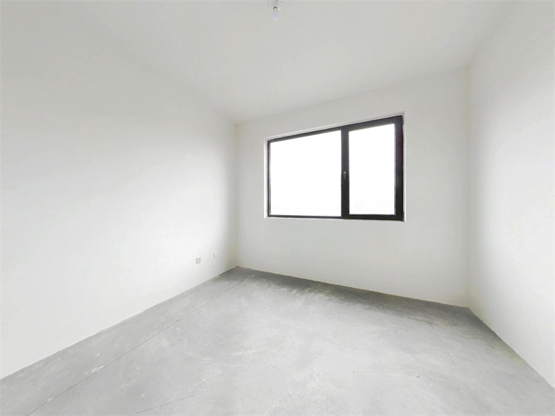 万濠山庄 3室2厅2卫 143m&sup2;