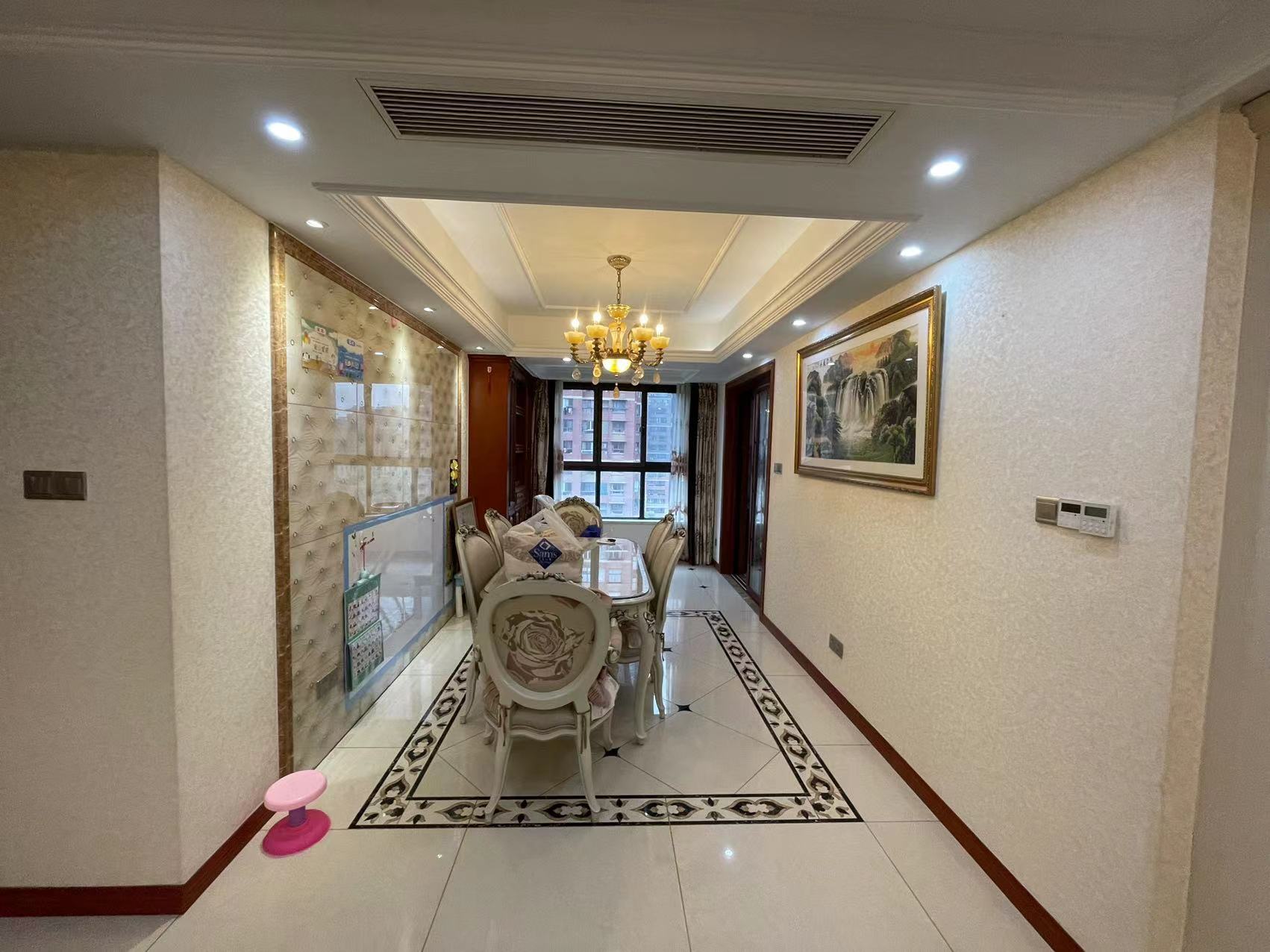 万濠星城 4室2厅2卫 142.00m&sup2;