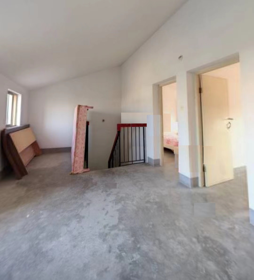 天都花苑 4室2厅2卫 130m&sup2;