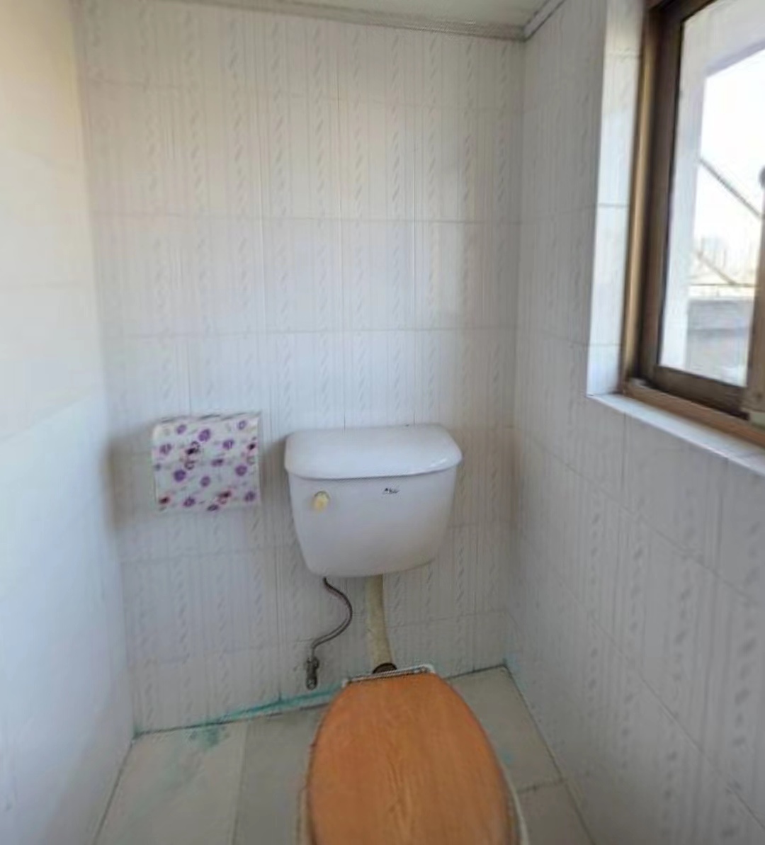 天都花苑 4室2厅2卫 130m&sup2;