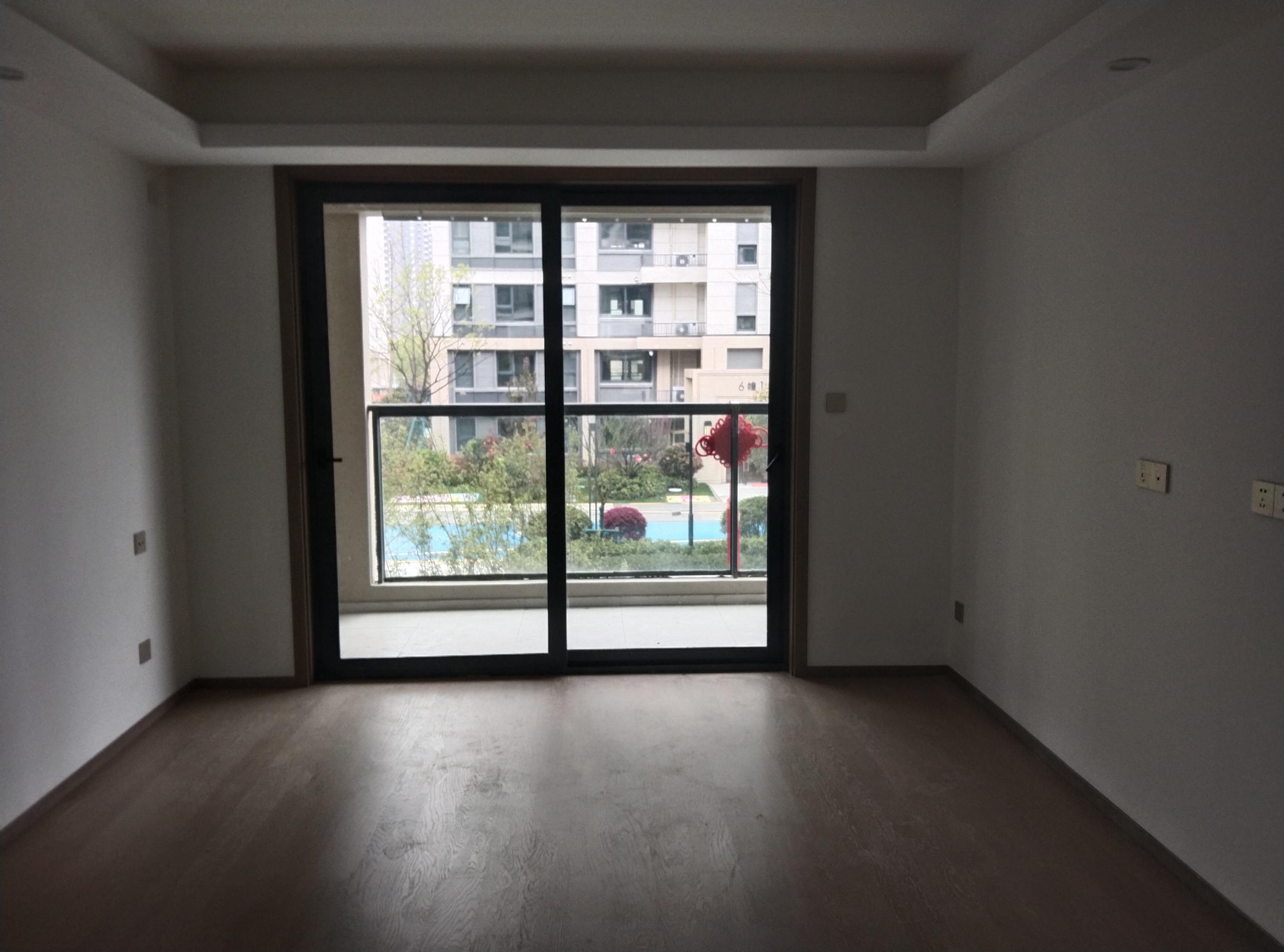 卓越府 4室2厅2卫 127m&sup2;