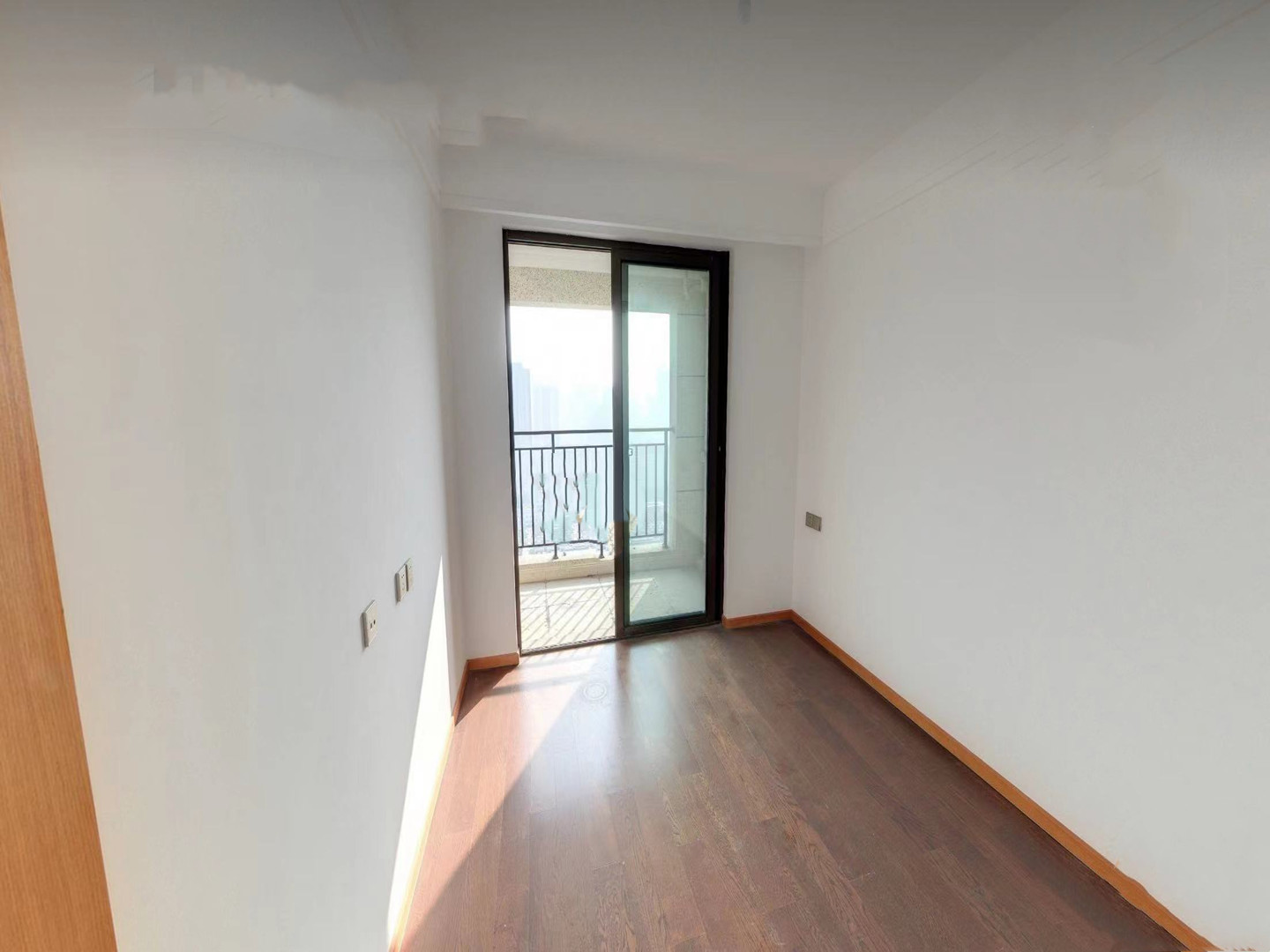 中南熙悦(南通经济技术开发区) 4室2厅2卫 136.23m&sup2;