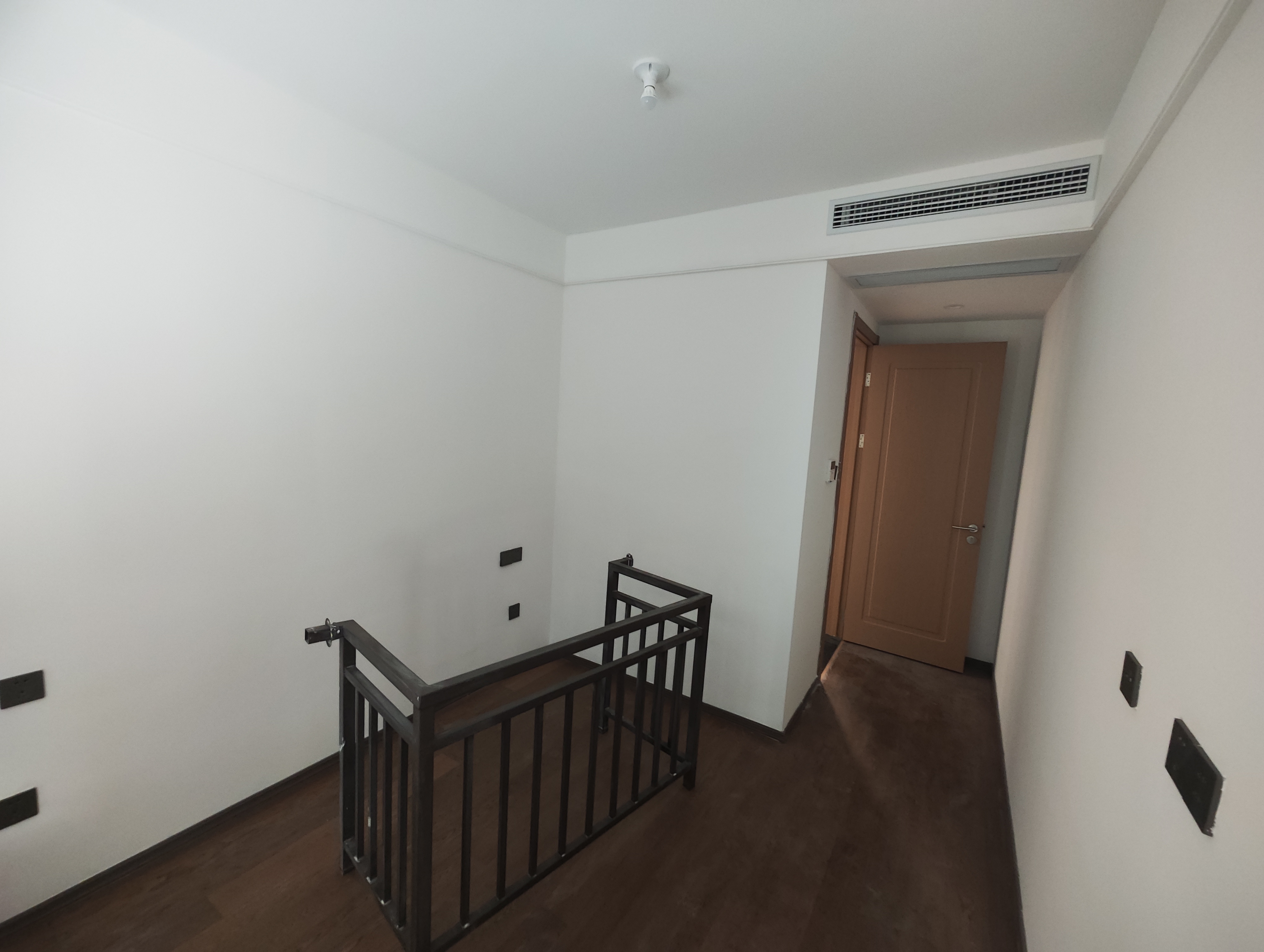 春风南岸西园 5室2厅2卫 142.00m&sup2;