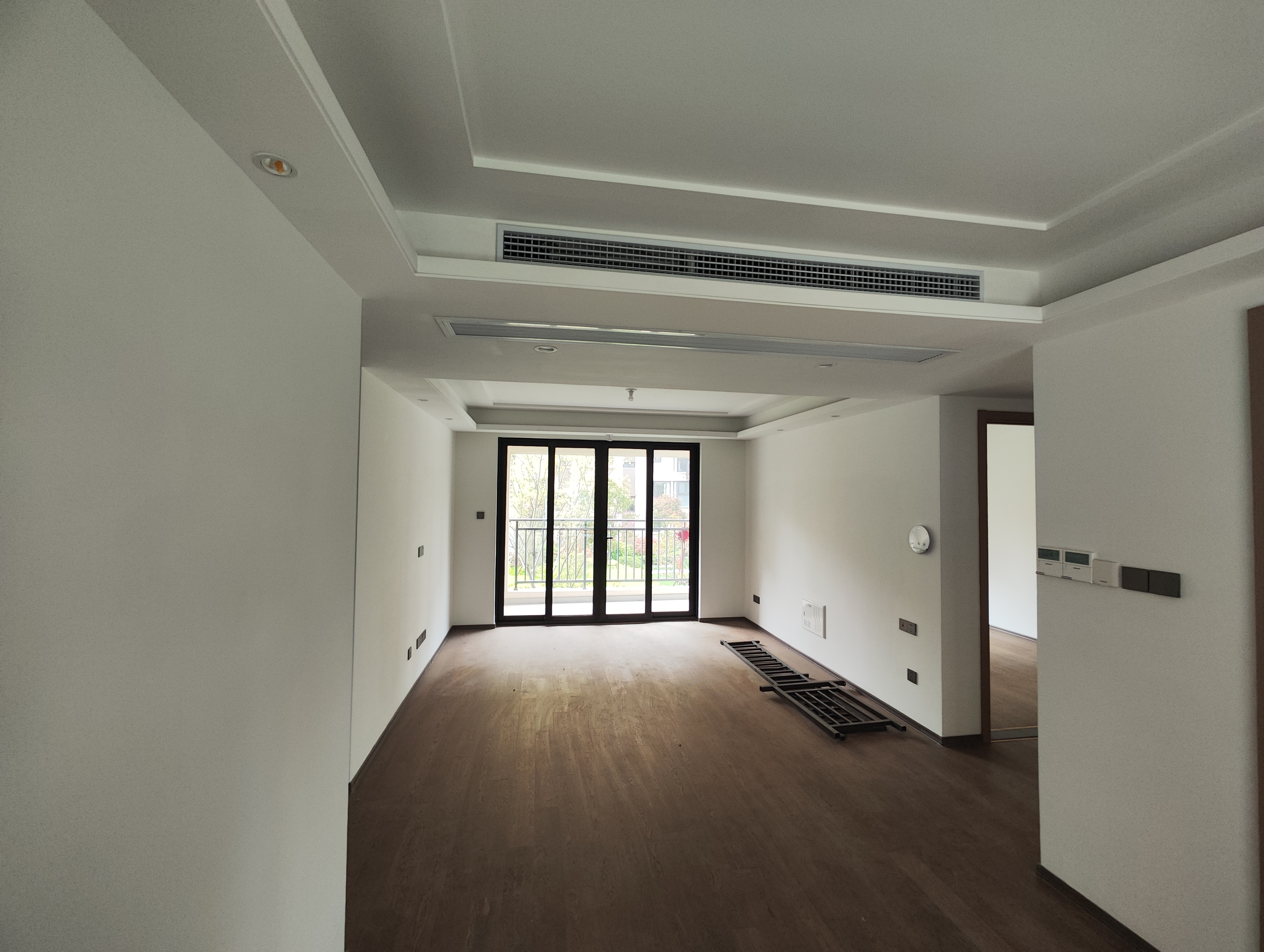 春风南岸西园 5室2厅2卫 142.00m&sup2;