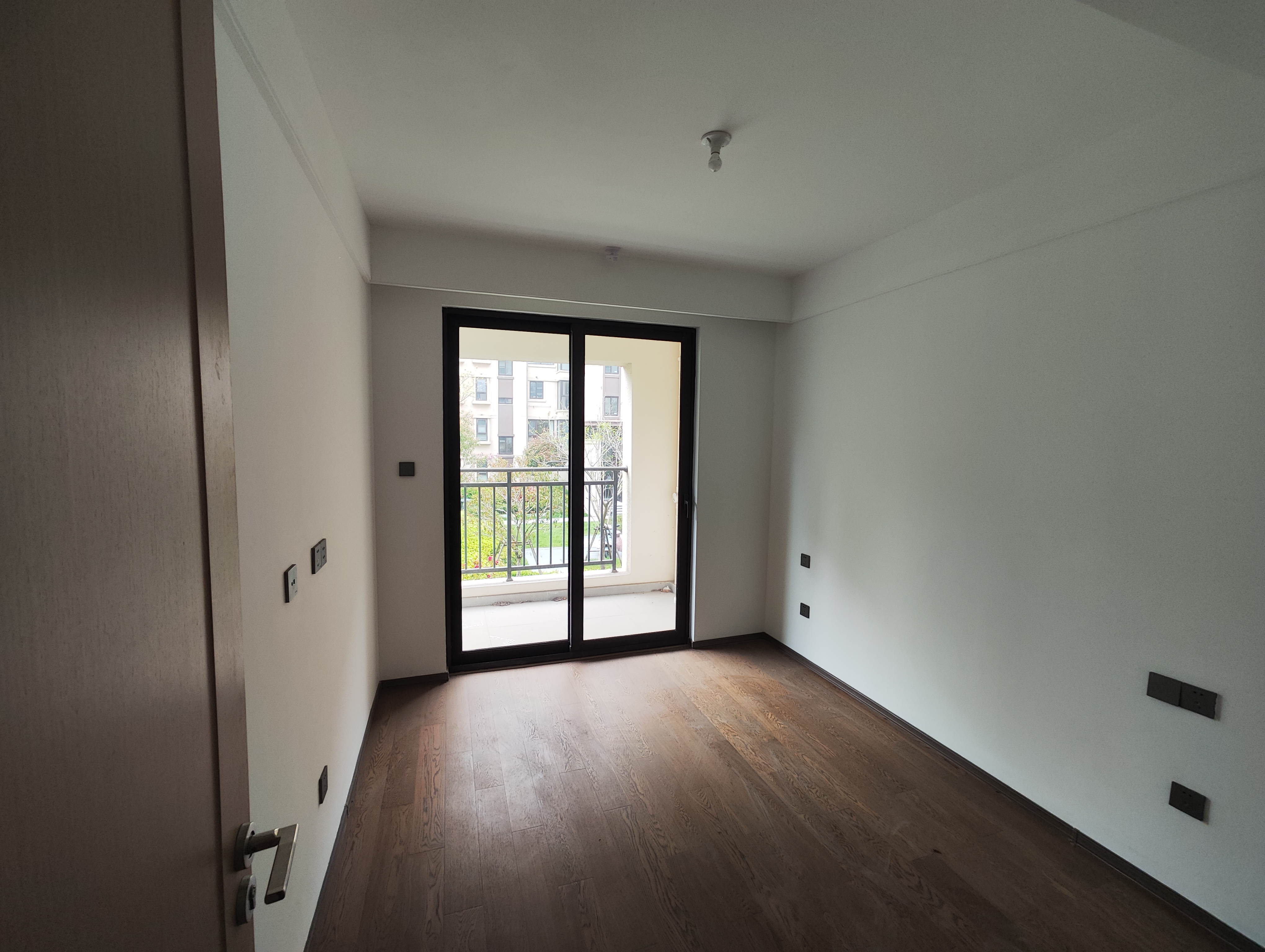 春风南岸西园 5室2厅2卫 142.00m&sup2;