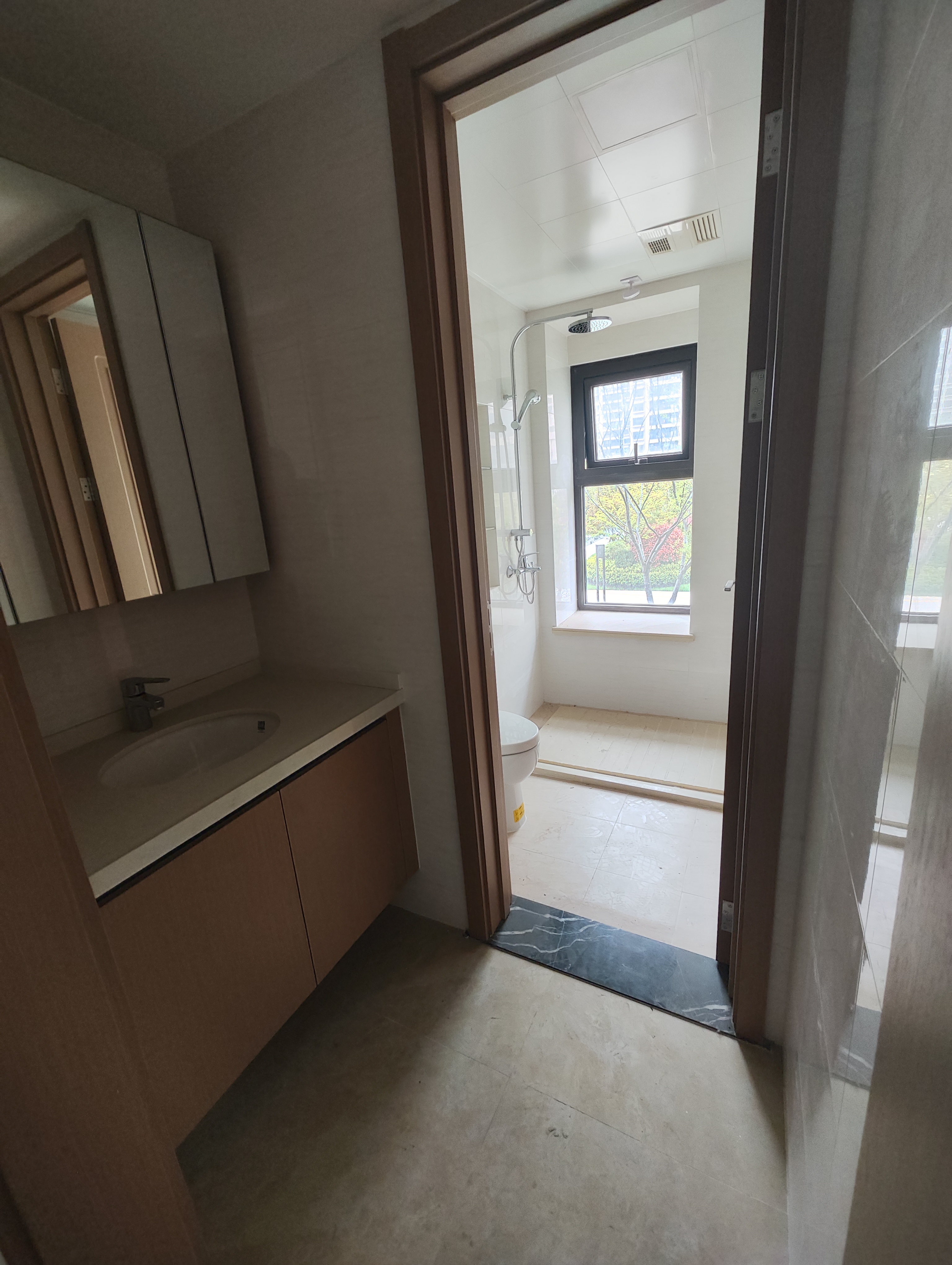 春风南岸西园 5室2厅2卫 142.00m&sup2;