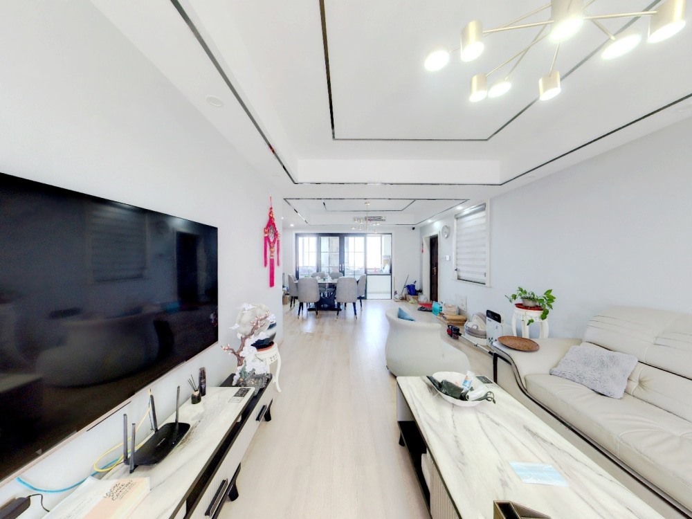 山景水岸 3室2厅2卫 144m&sup2;