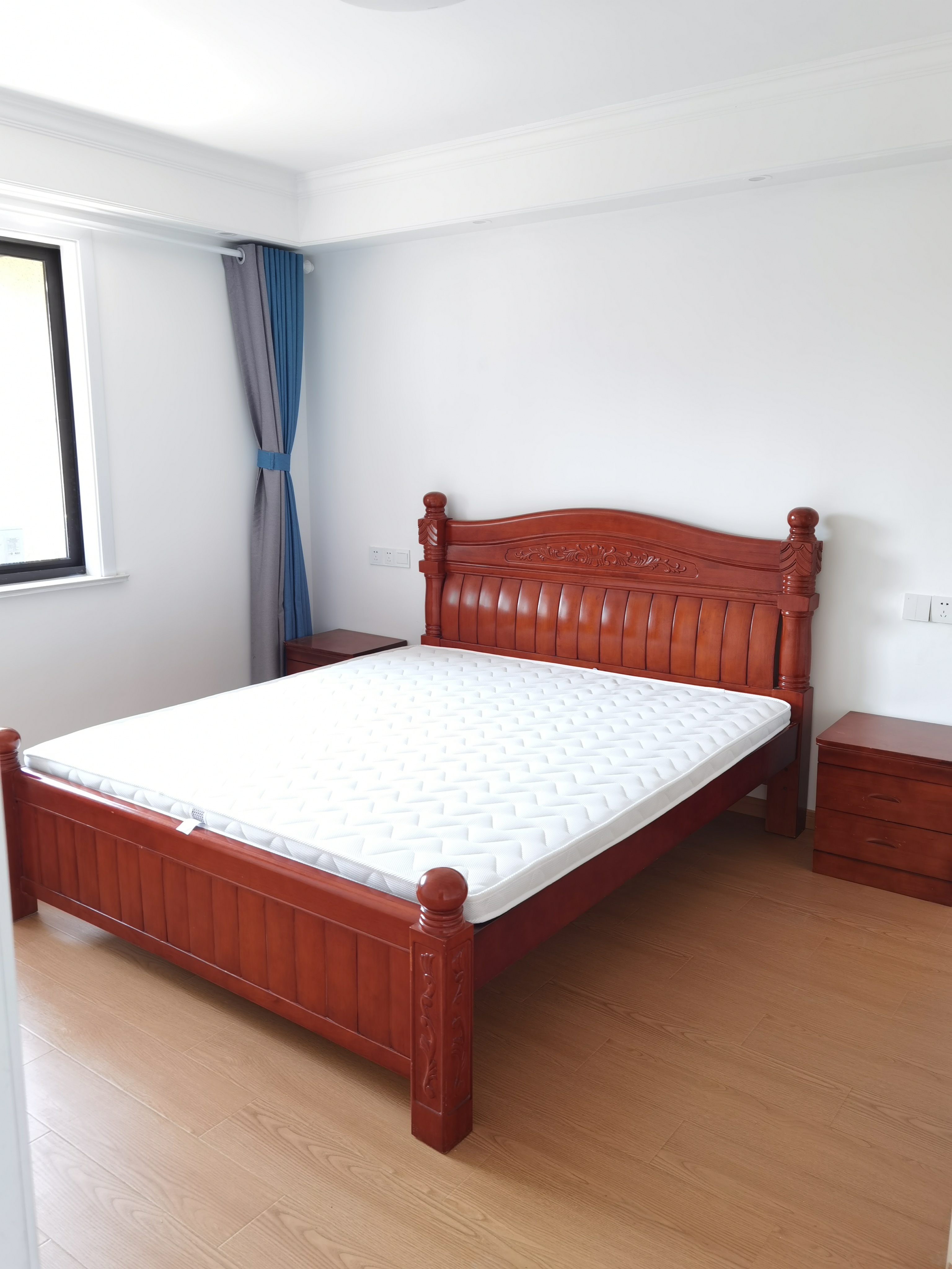 外滩花苑 3室2厅1卫 125m&sup2;