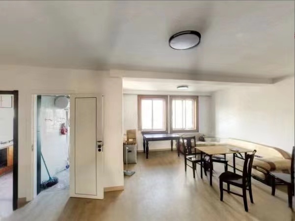 北濠桥东村 4室2厅1卫 160m&sup2;