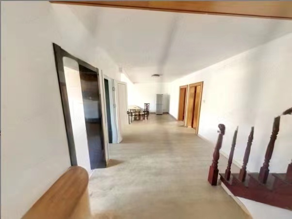 北濠桥东村 4室2厅1卫 160m&sup2;