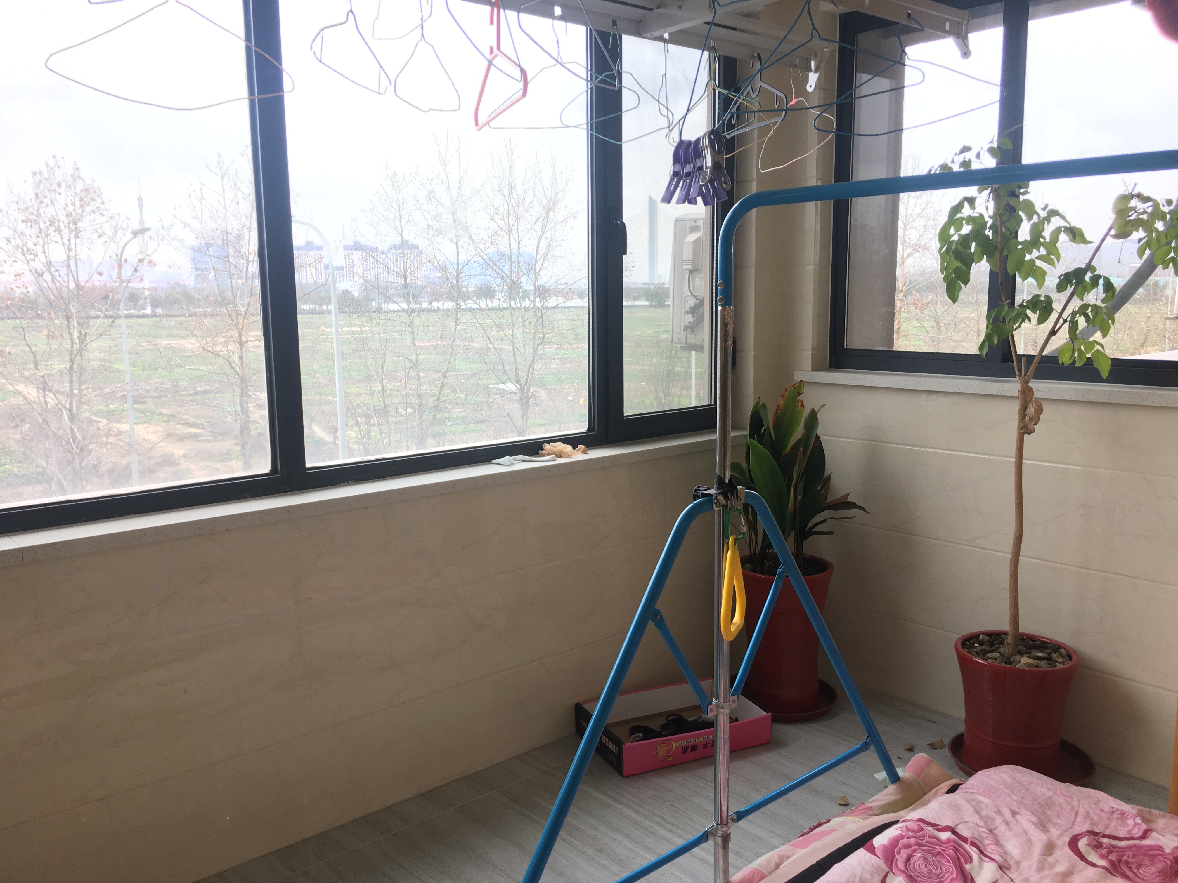 中港城世家 3室2厅1卫 115m&sup2;