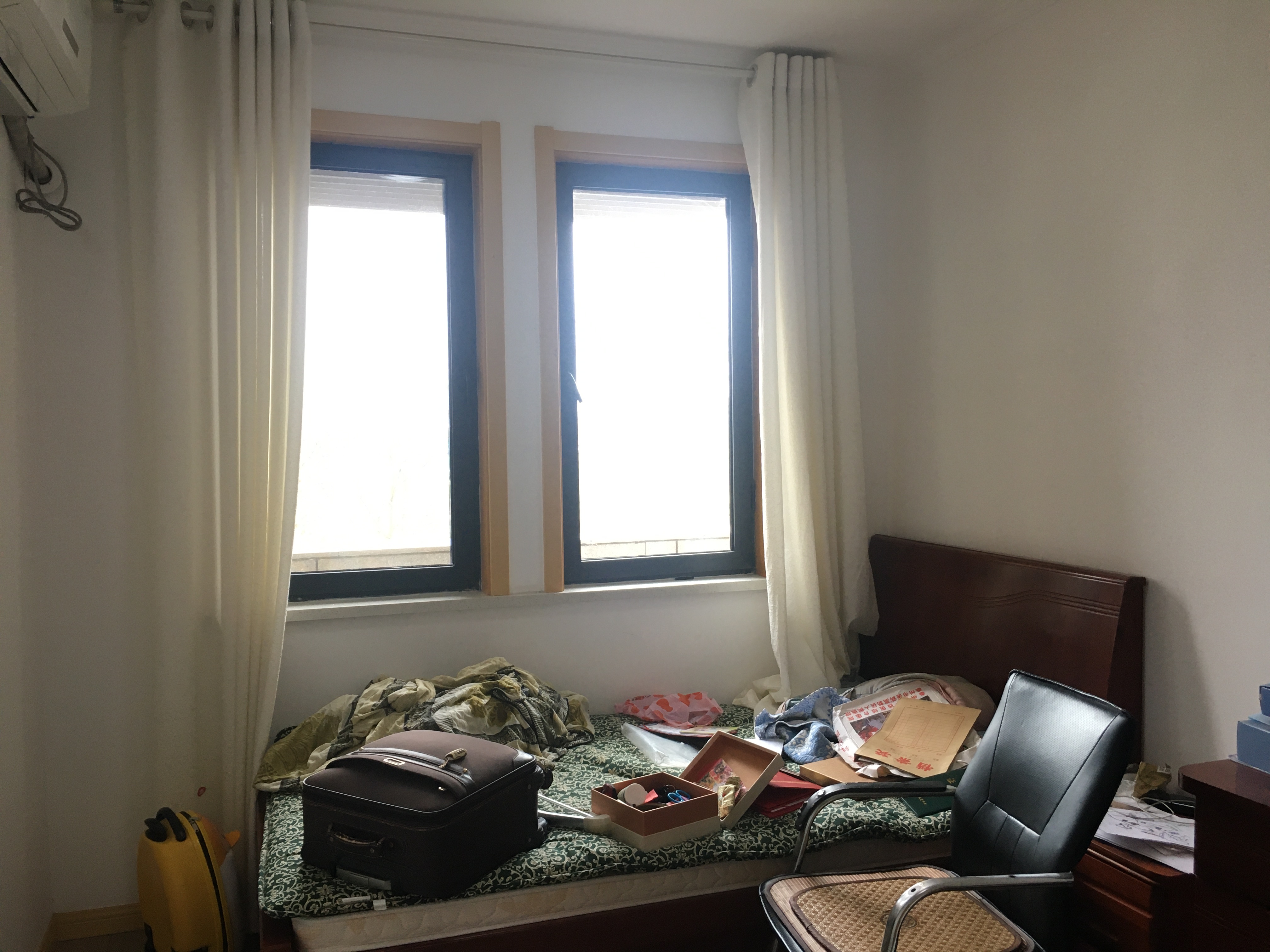 中港城世家 3室2厅1卫 115m&sup2;