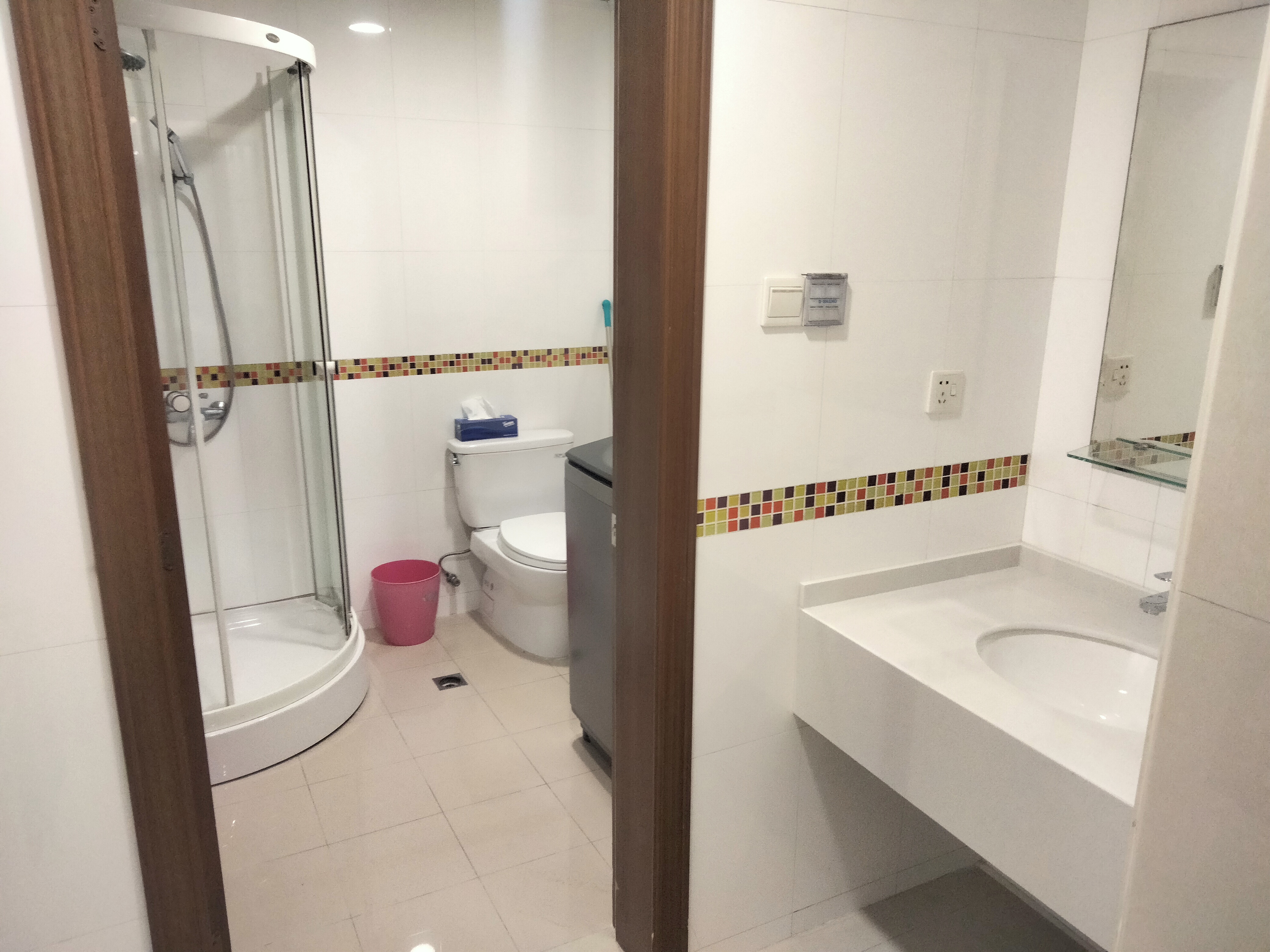 凤凰莱茵苑 4室2厅2卫 161m&sup2;