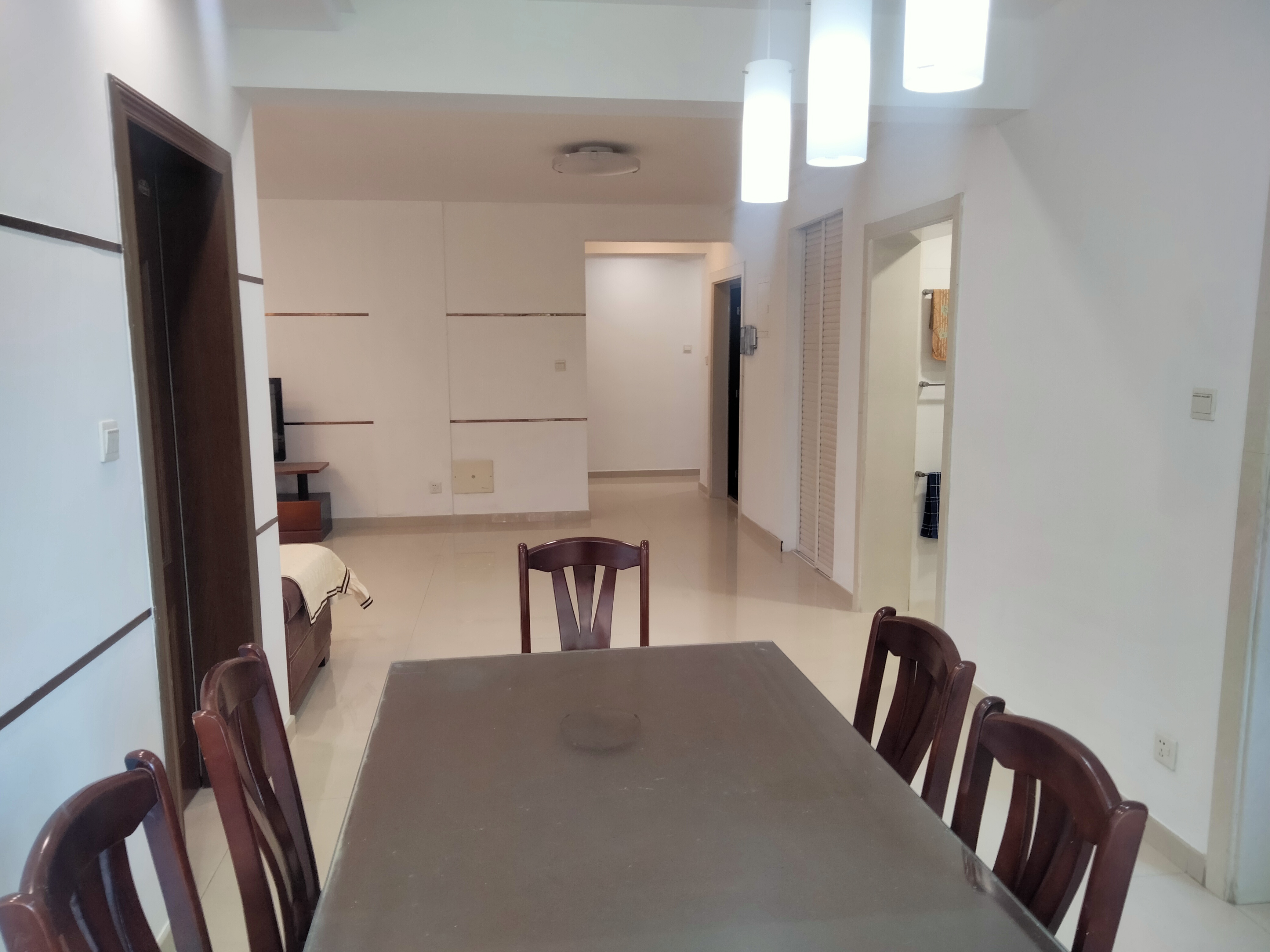 凤凰莱茵苑 4室2厅2卫 161m&sup2;