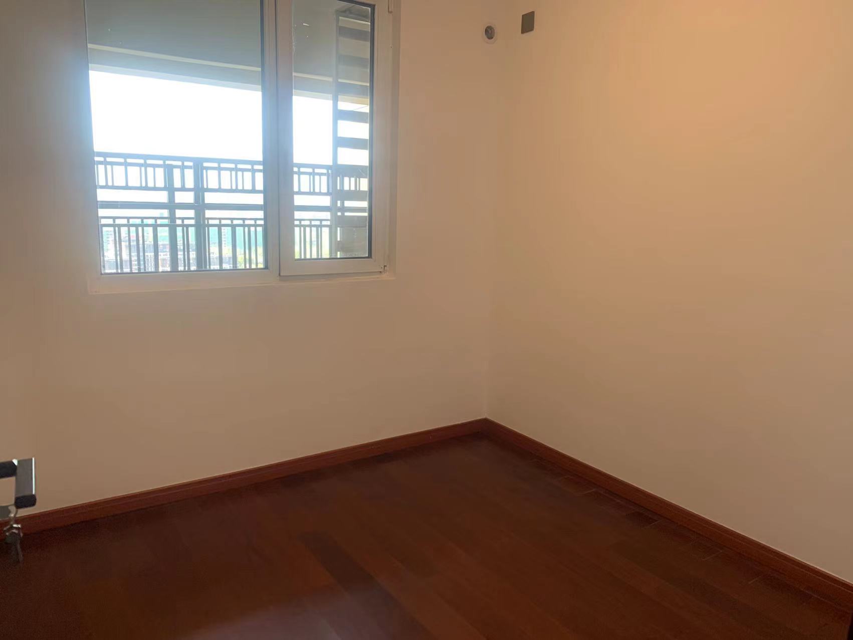 中海碧林湾 3室2厅1卫 97m&sup2;