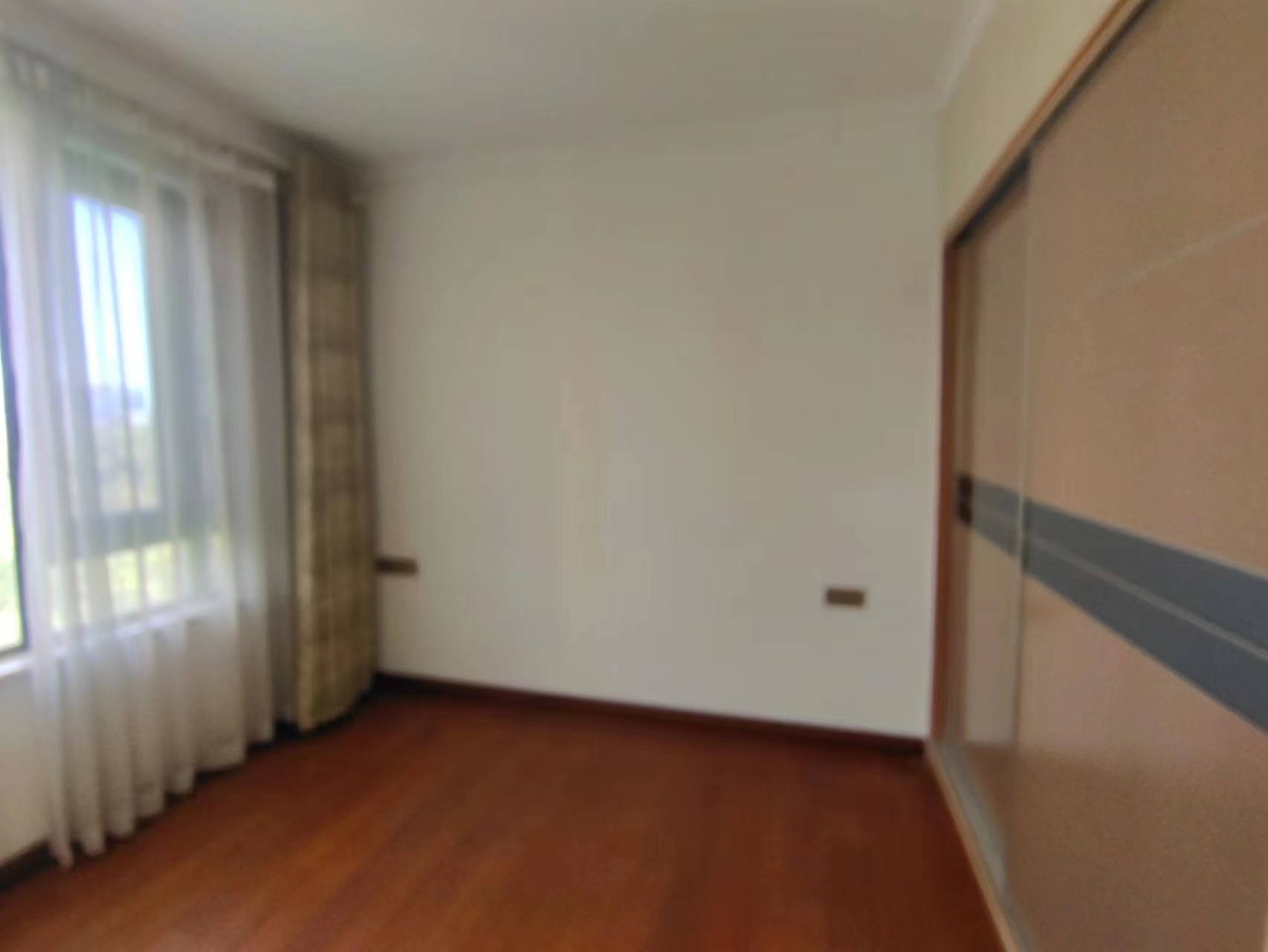 德诚翠湖湾 5室2厅3卫 204.95m&sup2;