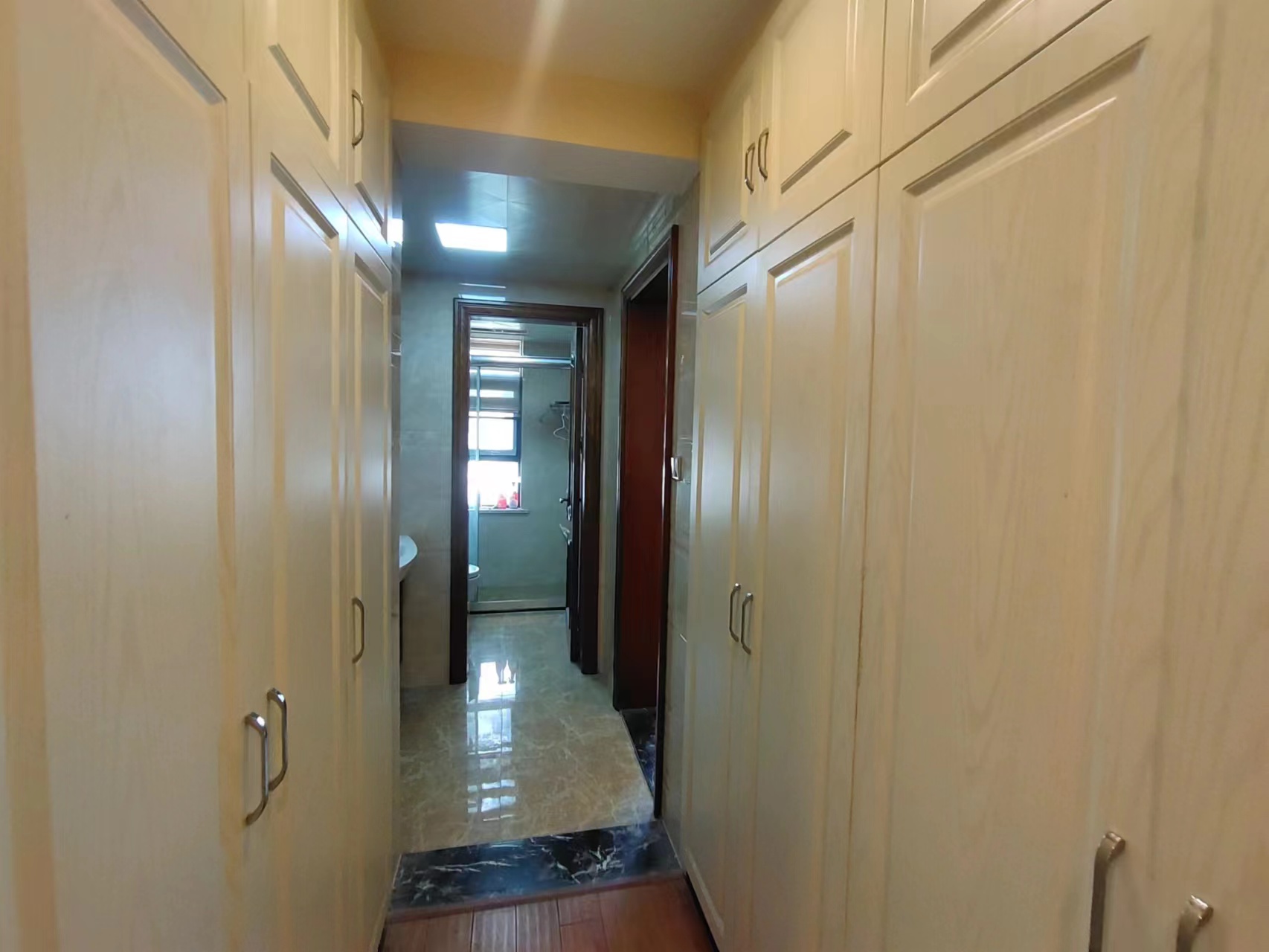 德诚翠湖湾 5室2厅3卫 204.95m&sup2;