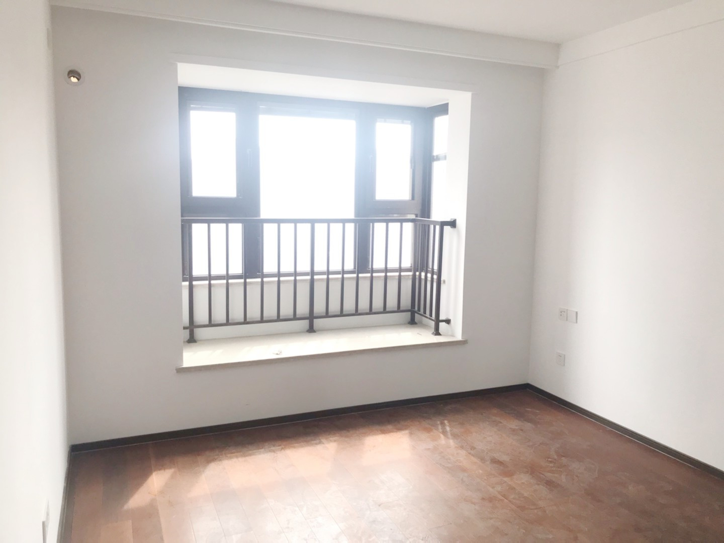 云樾东方 3室2厅2卫 135m&sup2;